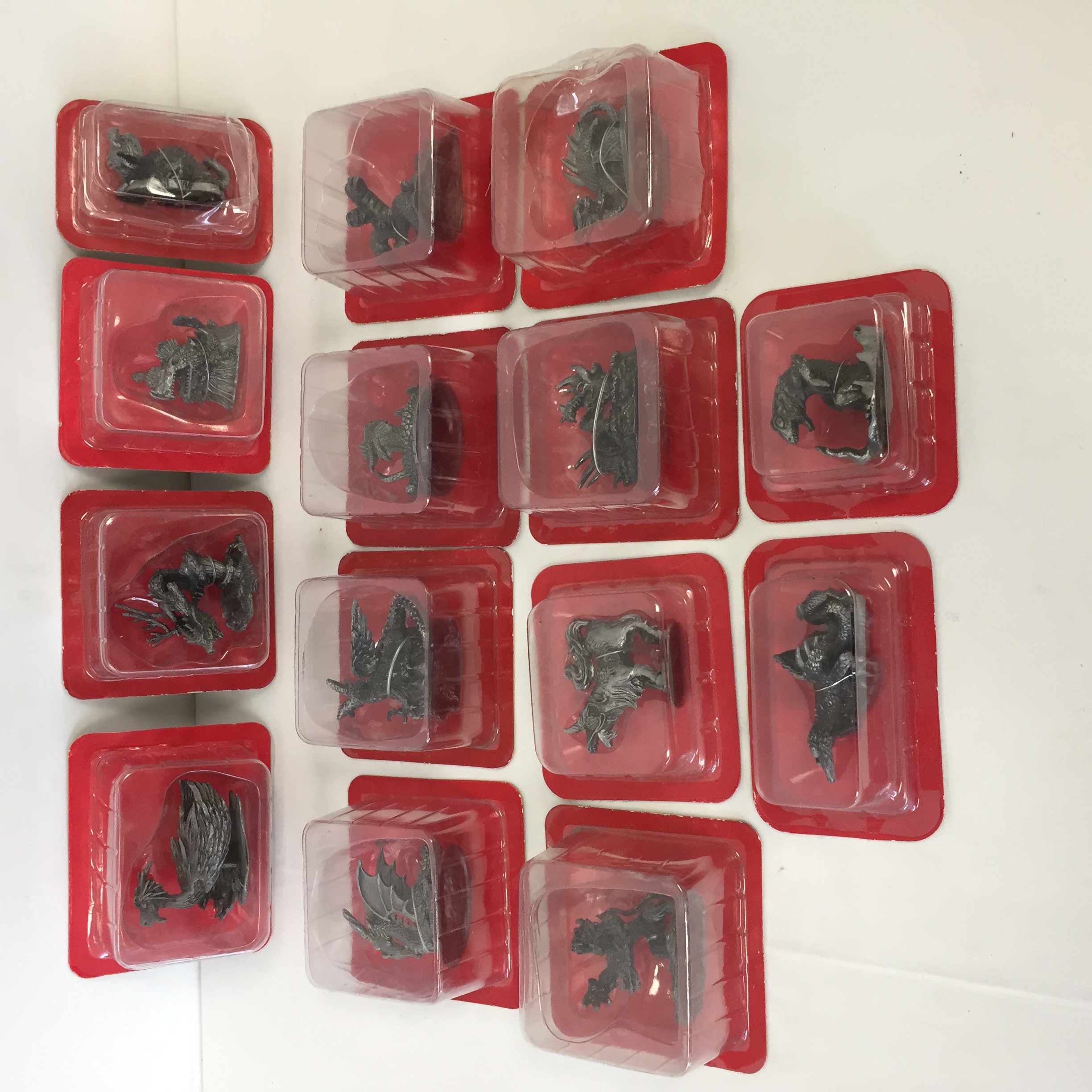Acheter Lot de 14 figurines de collection "Atlas dragons et créatures fantastiques neufs. Bon état - 32,00 € Lot de 14 figurines de collection "Atlas dragons et créatures fantastiques neufs. Bon état reconditionné disponible sur Label Emmaüs