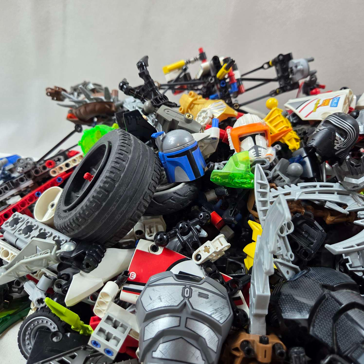 Voir photo 14 de Lot de 2.7 kg de lego bionicle et technique Lot de 2.7 kg de lego bionicle et technique Très bon état reconditionné photo 14