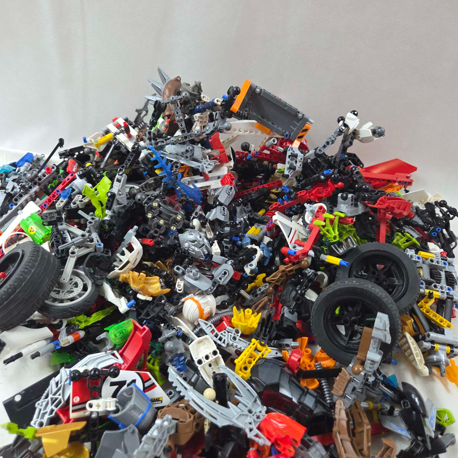 Voir photo 17 de Lot de 2.7 kg de lego bionicle et technique Lot de 2.7 kg de lego bionicle et technique Très bon état reconditionné photo 17