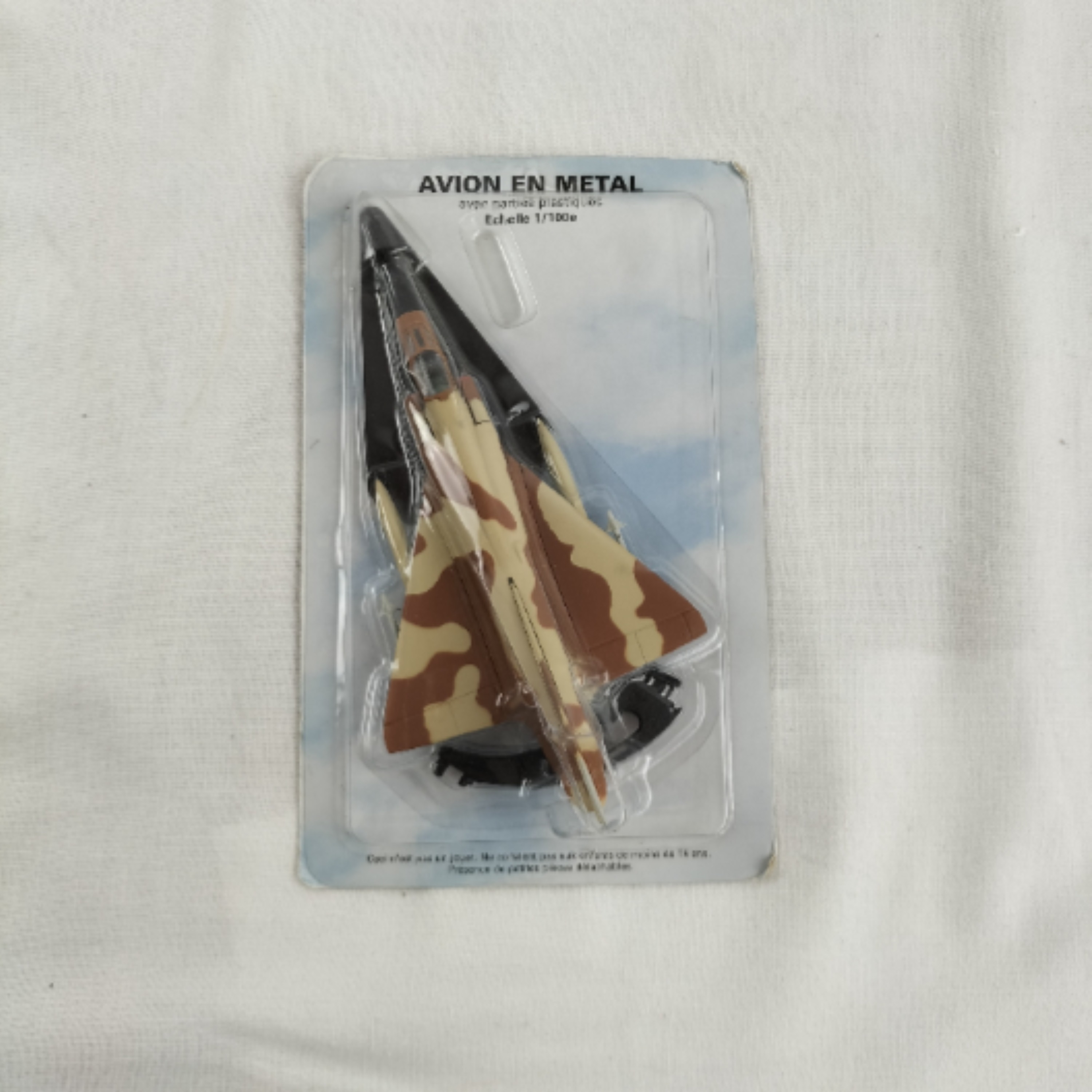 Voir photo 5 de Lot de 2 avions de chasse F-14 Tomcat – Modèles de collection en métal et plastique Lot de 2 avions de chasse F-14 Tomcat – Modèles de collection en métal et plastique Parfait état reconditionné photo 5