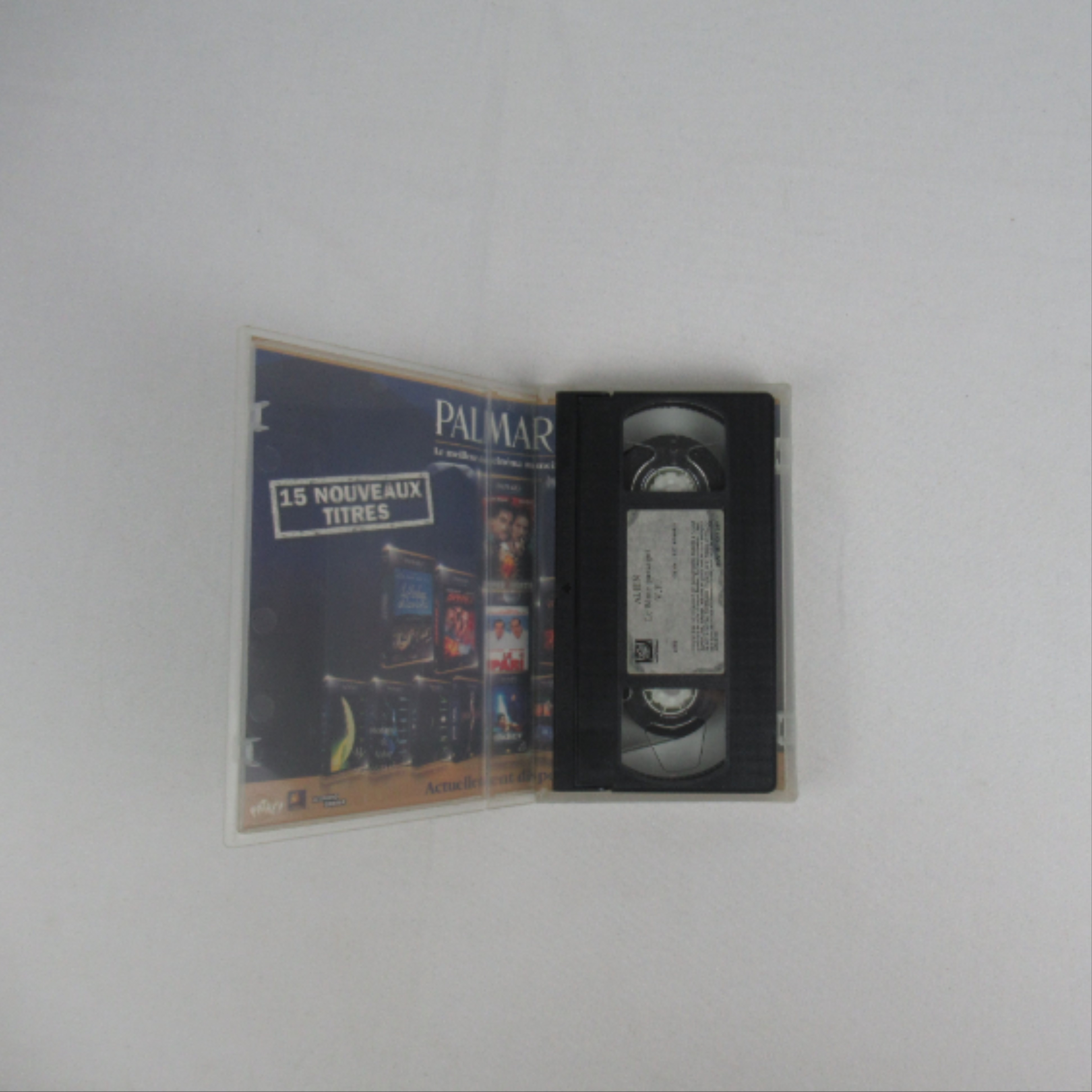Voir photo 7 de Lot de 2 cassettes Alien et Alien le retour Lot de 2 cassettes Alien et Alien le retour Bon état reconditionné photo 7