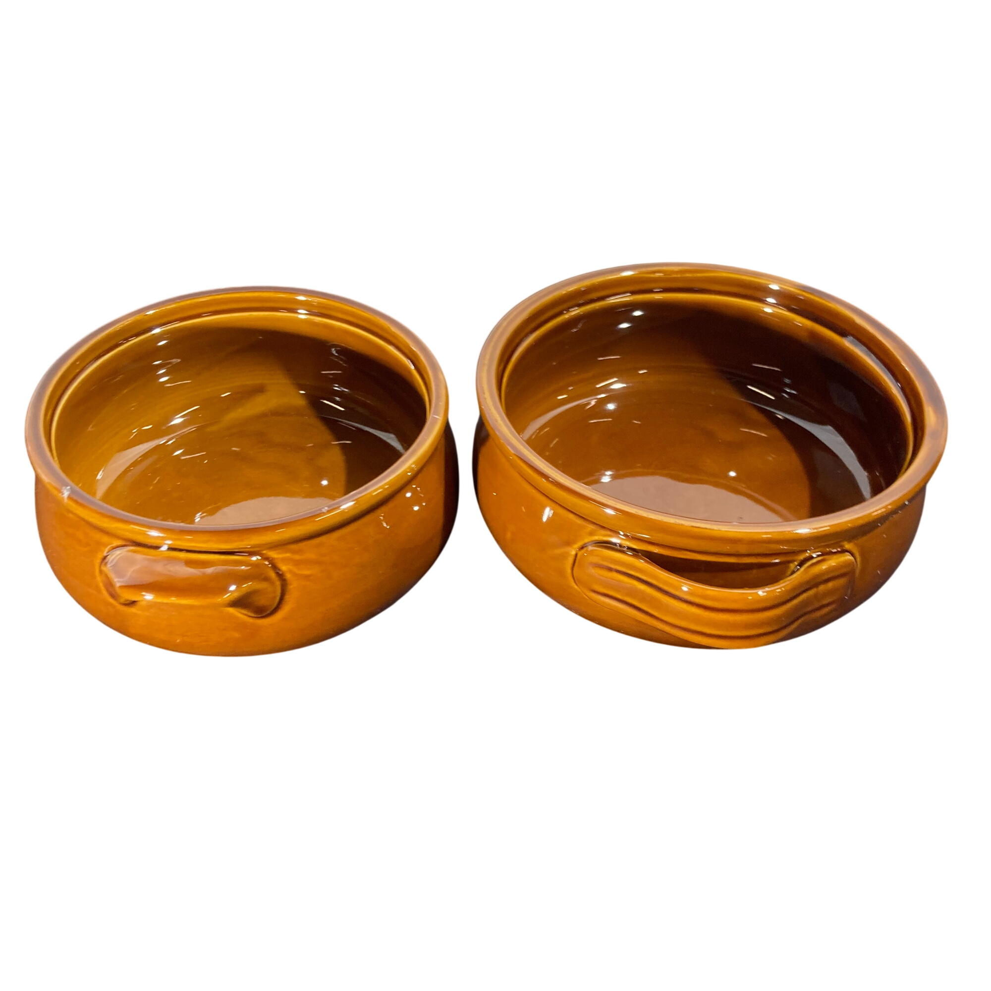 Lot de 2 cassoles en grès à petites et grandes anses Parfait état - 10,00 € Lot de 2 cassoles en grès à petites et grandes anses Parfait état reconditionné disponible sur Label Emmaüs
