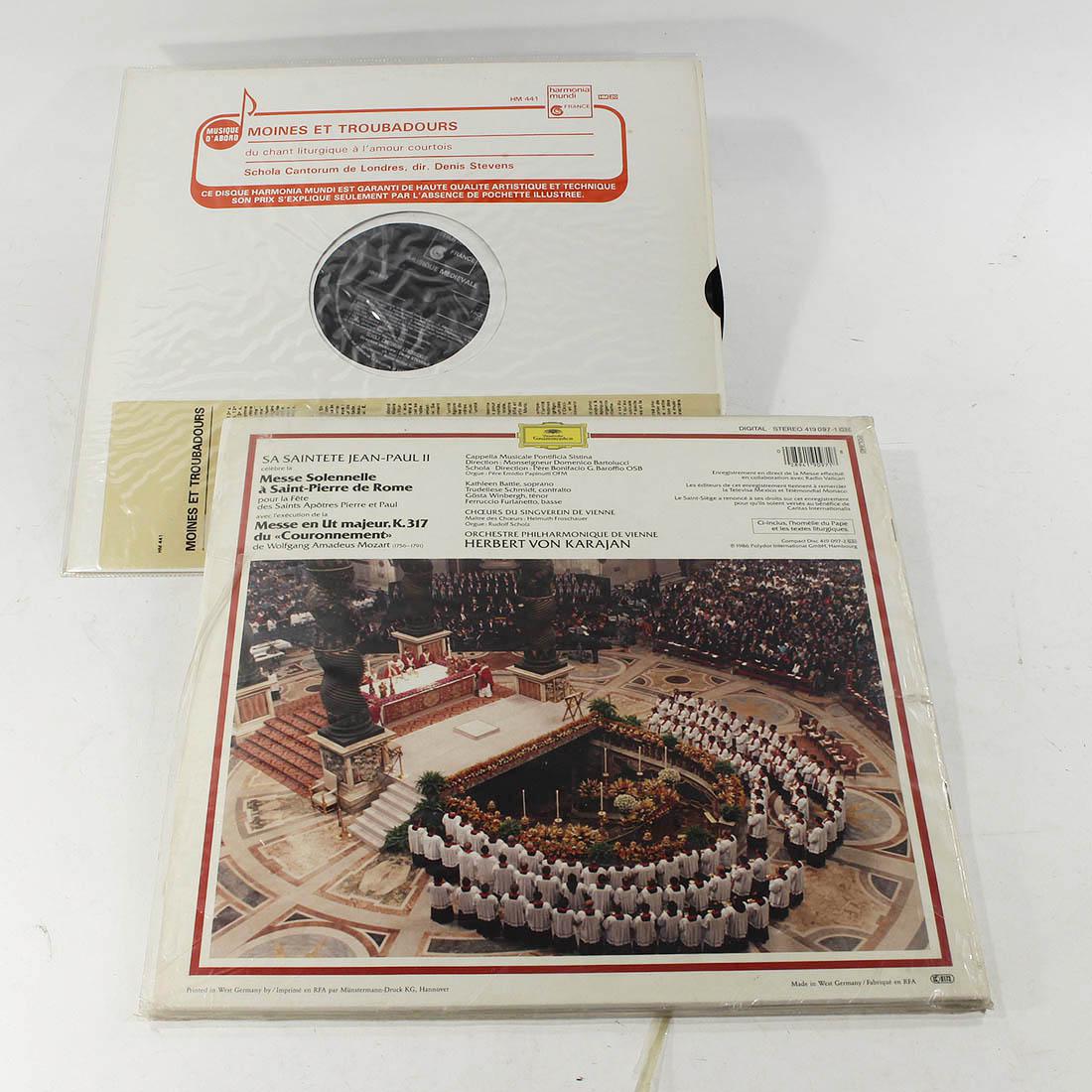 lot de 2 disques de chants religieux vinyles 33 T Bon état - 16,00 € lot de 2 disques de chants religieux vinyles 33 T Bon état reconditionné disponible sur Label Emmaüs