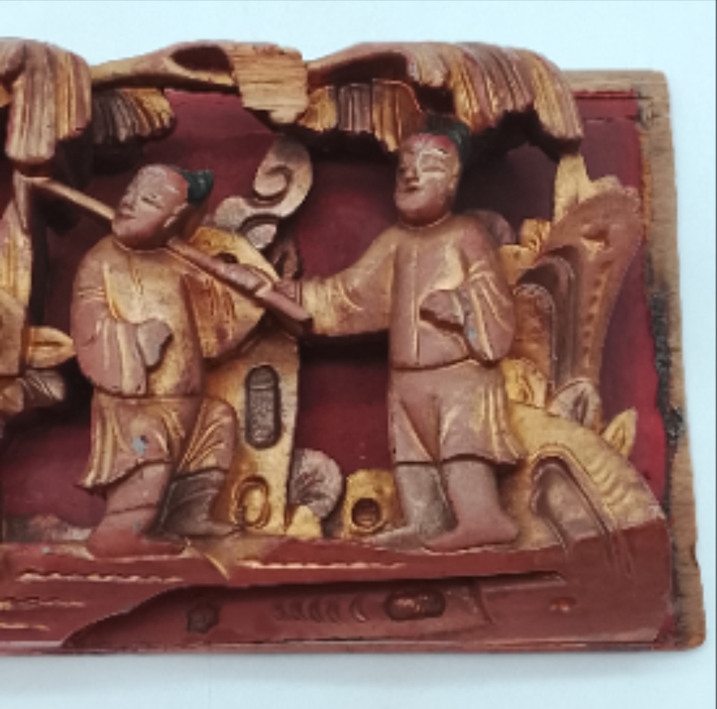Voir photo 6 de Lot de 2 panneaux sculptés chinois "Autel domestique" Lot de 2 panneaux sculptés chinois "Autel domestique" Très bon état reconditionné photo 6