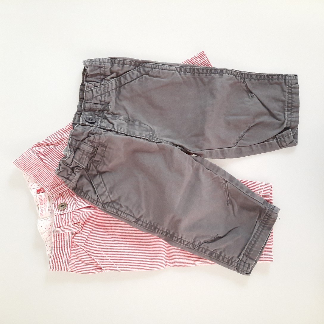 LOT de 2 pantalons en coton pour bébé 6 mois de la marque "Bout'chou". Très bon état - 15,00 € LOT de 2 pantalons en coton pour bébé 6 mois de la marque "Bout'chou". Très bon état reconditionné disponible sur Label Emmaüs
