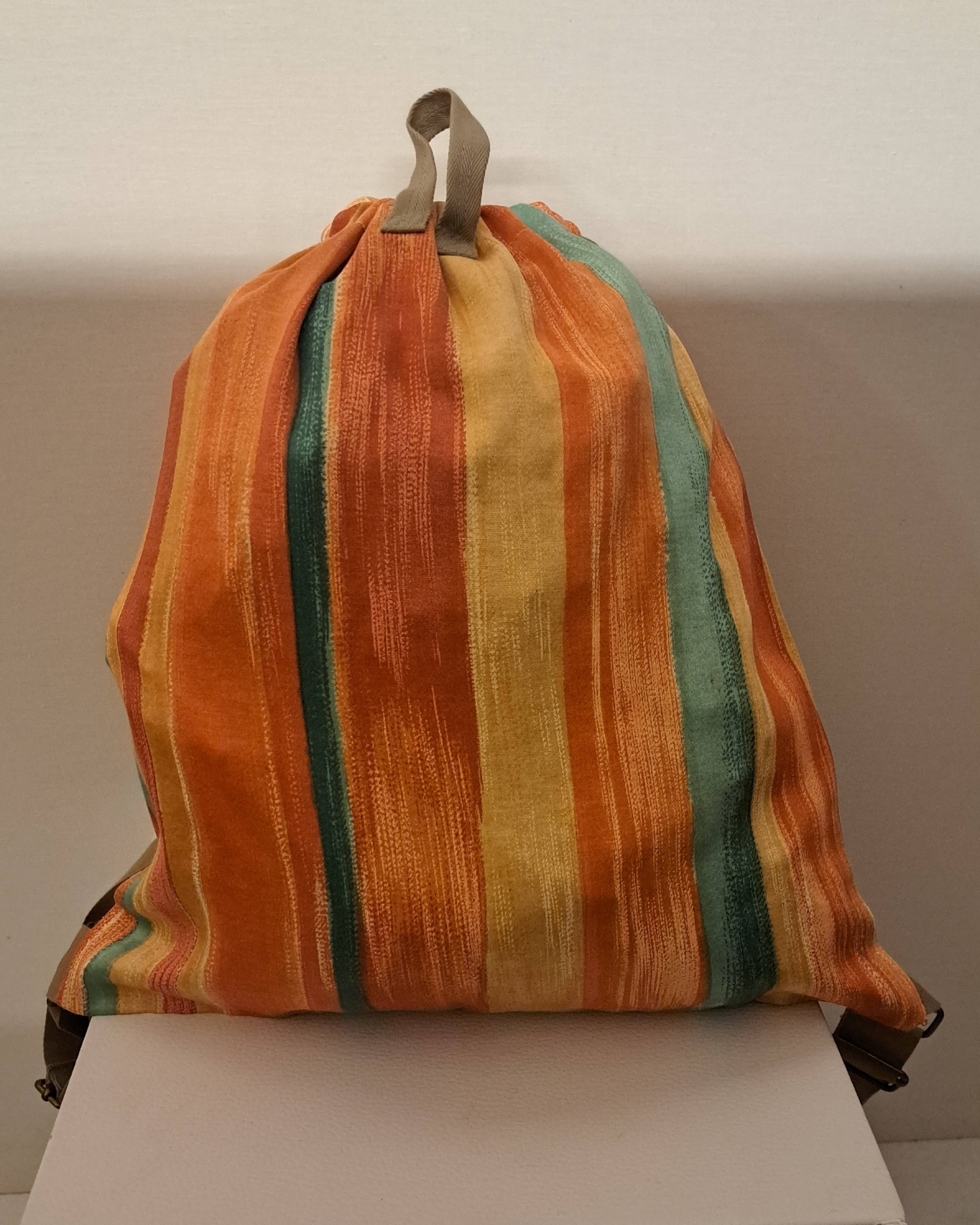 Voir photo 4 de Lot de 2 sacs à dos/ tote bag + 1 trousse - 100% matières recyclées - Etoffe Meuse Lot de 2 sacs à dos/ tote bag + 1 trousse - 100% matières recyclées - Etoffe Meuse Parfait état reconditionné photo 4