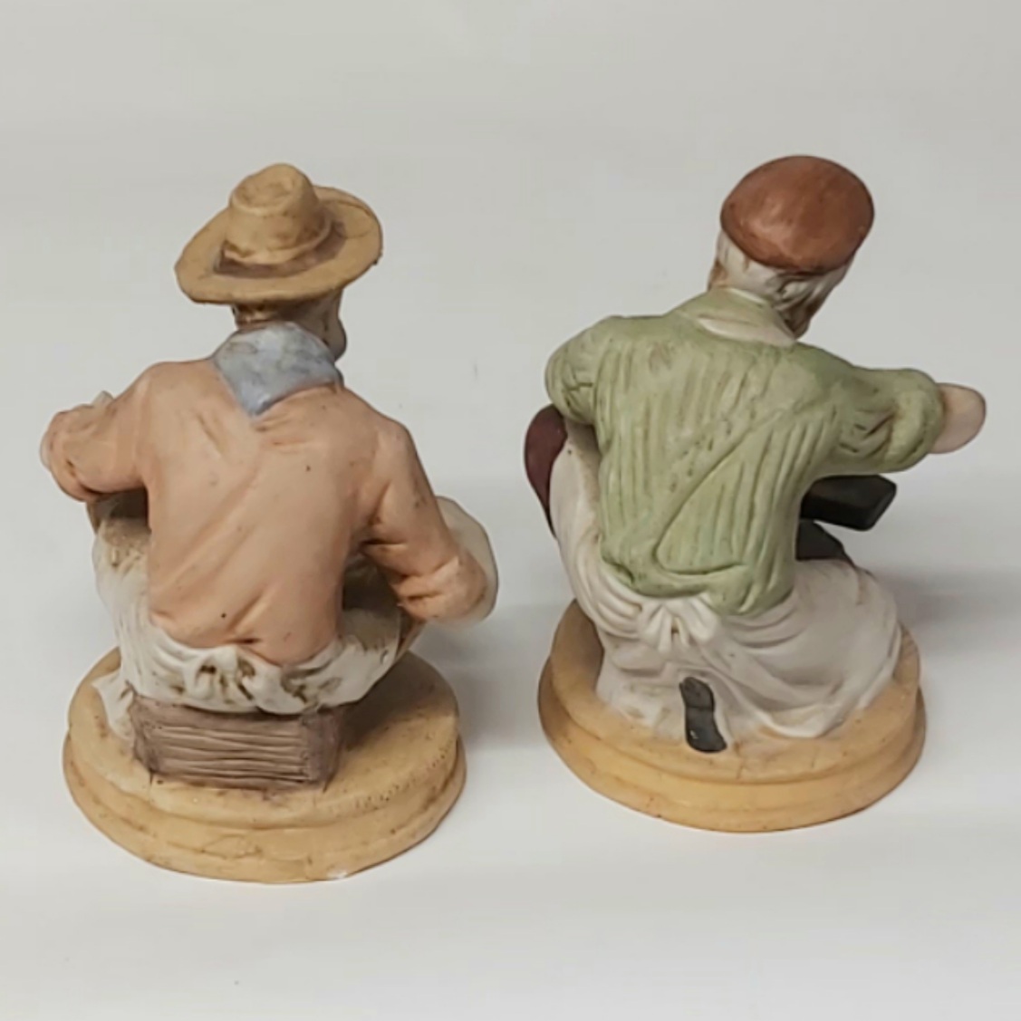 Voir photo 2 de Lot de 2 statuettes en plâtre Lot de 2 statuettes en plâtre Bon état reconditionné photo 2