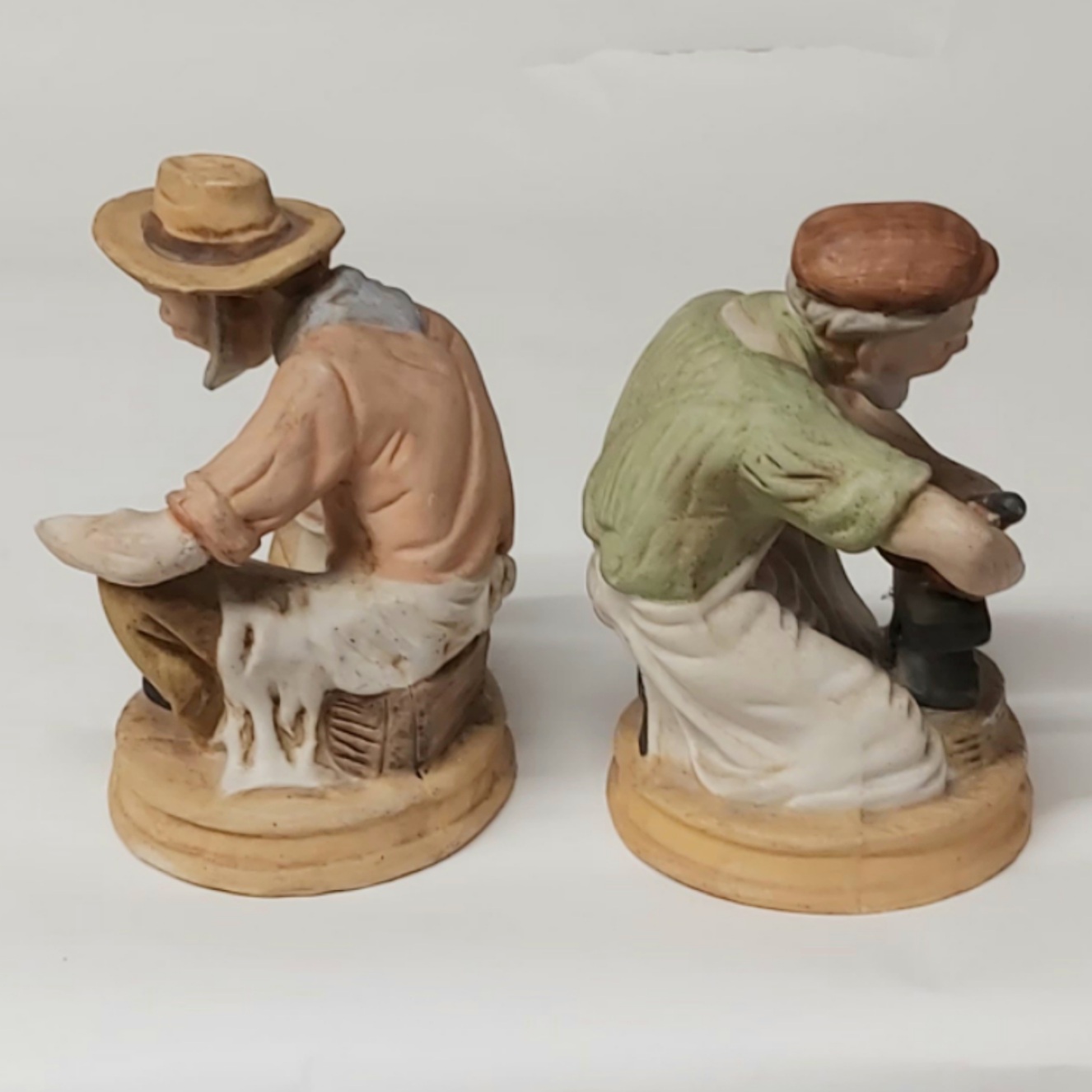 Voir photo 4 de Lot de 2 statuettes en plâtre Lot de 2 statuettes en plâtre Bon état reconditionné photo 4