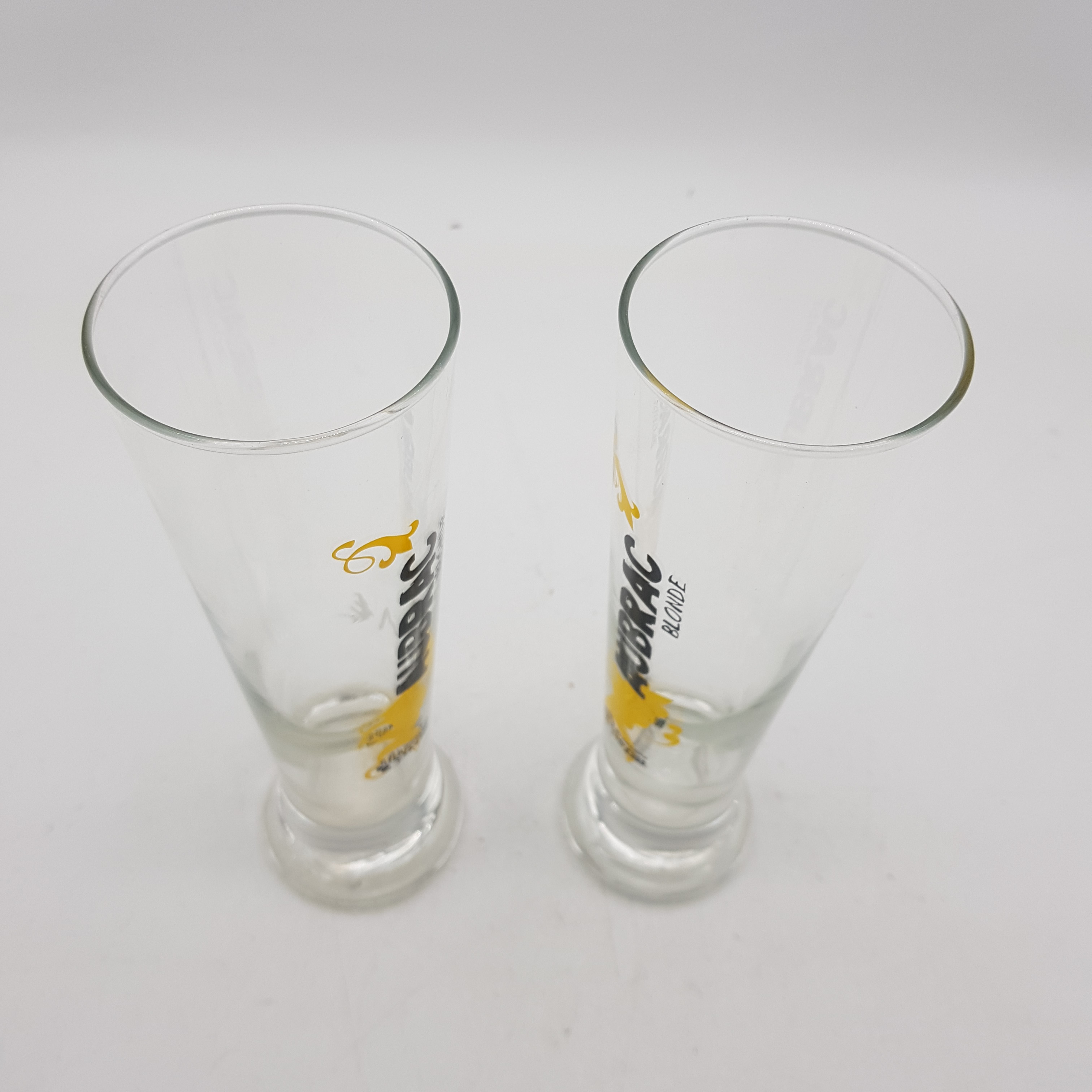 Voir photo 3 de Lot de 2 verres à bière - Aubrac blonde - Brasserie d'Olt Lot de 2 verres à bière - Aubrac blonde - Brasserie d'Olt Très bon état reconditionné photo 3