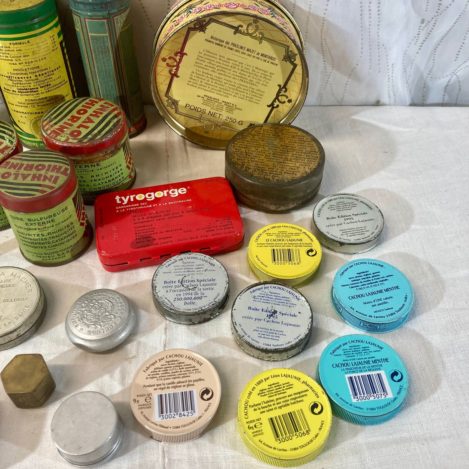 Voir photo 7 de Lot de 27 boites vintage Lot de 27 boites vintage reconditionné photo 7
