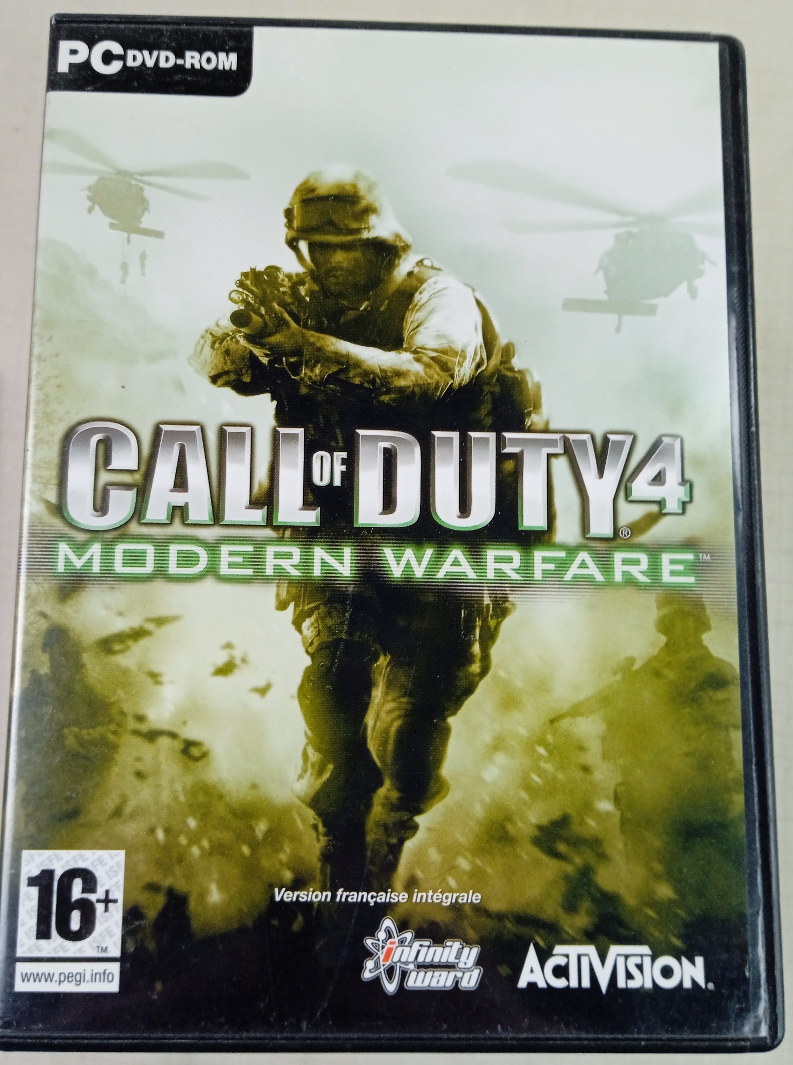 Voir photo 15 de Lot de 27 jeux PC DVD + un coffret essentiel de 9 jeux complets édition 2004/2005 (les sims, call of duty, Doom, Farcry, Halo, Farcry, .....), voir détail dans les photos Lot de 27 jeux PC DVD + un coffret essentiel de 9 jeux complets édition 2004/2005 (les sims, call of duty, Doom, Farcry, Halo, Farcry, .....), voir détail dans les photos Bon état reconditionné photo 15