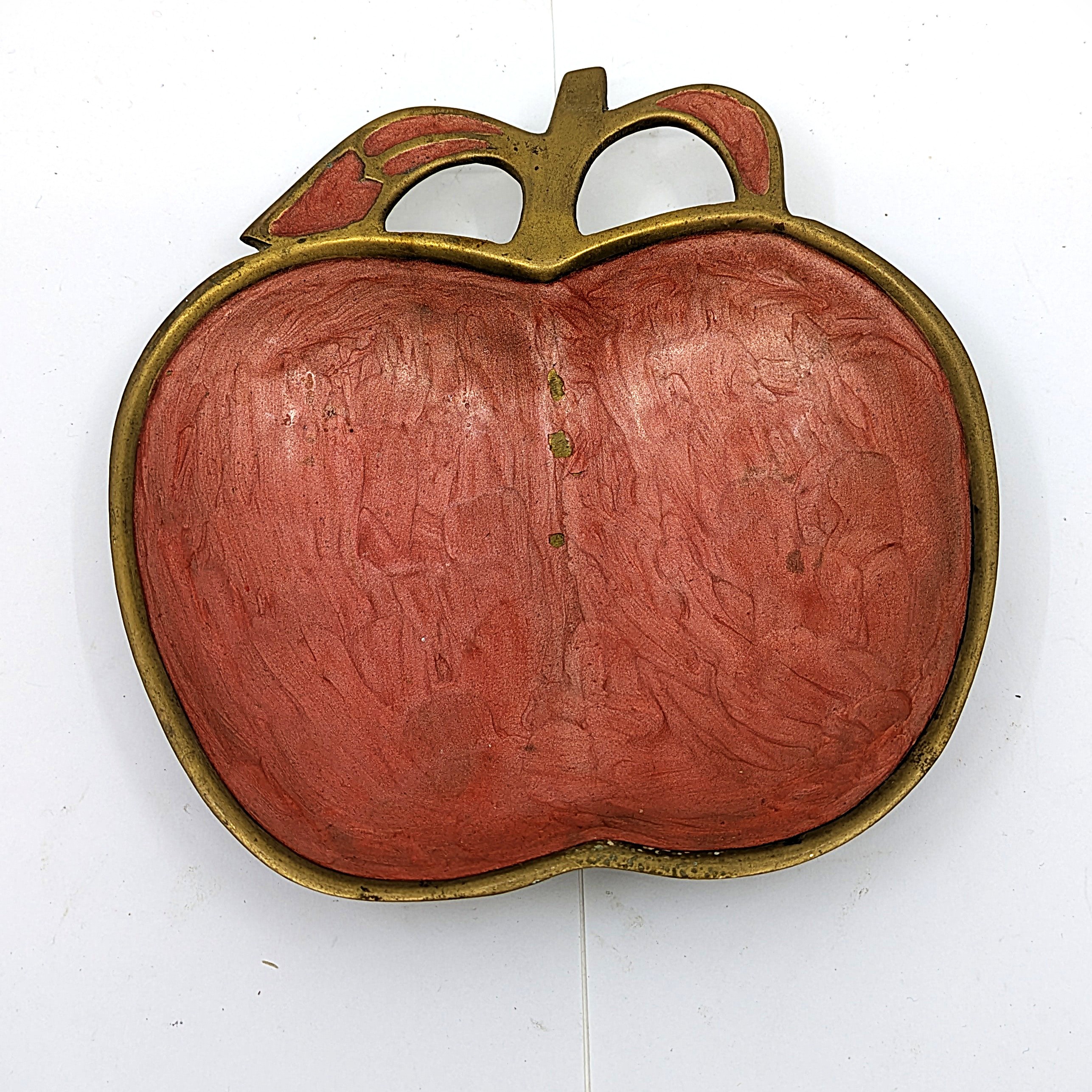 Voir photo 5 de Lot de 3 décorations en métal laiton doré thème fruits et panier Vintage Lot de 3 décorations en métal laiton doré thème fruits et panier Vintage Bon état reconditionné photo 5