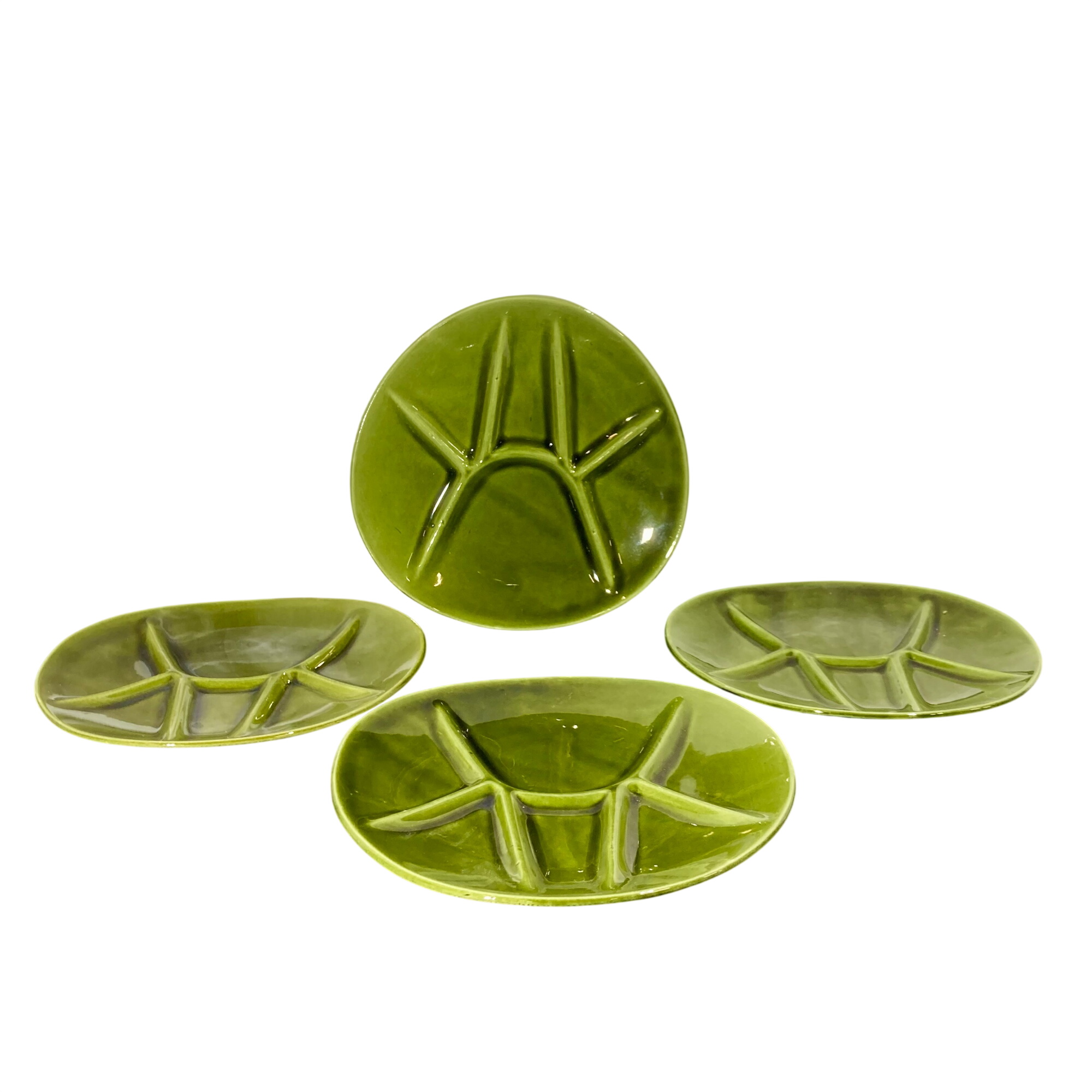 Acheter Lot de 4 Assiettes à fondue Très bon état - 10,00 € Lot de 4 Assiettes à fondue Très bon état reconditionné disponible sur Label Emmaüs