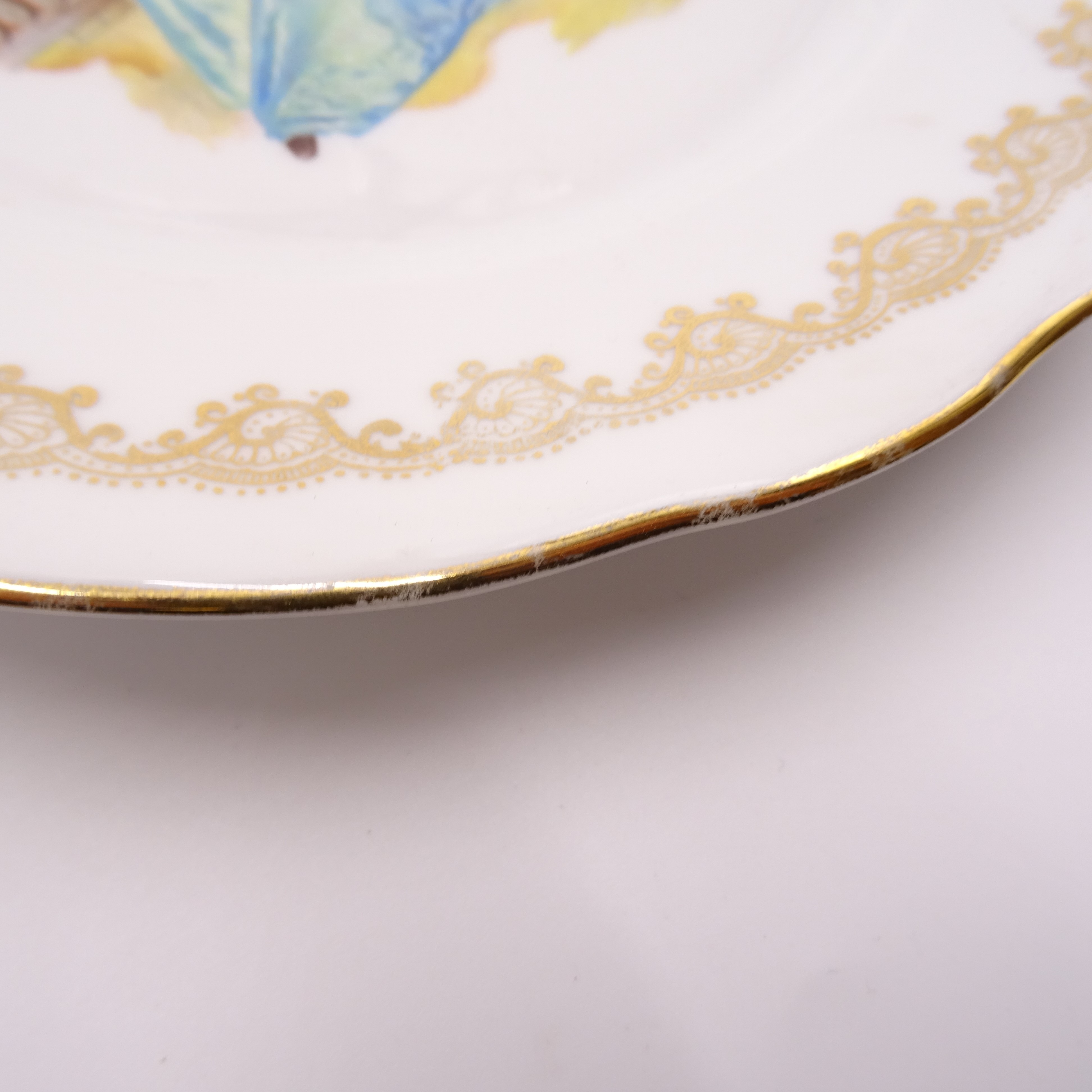 Voir photo 4 de Lot de 4 assiettes en porcelaine F.D Chauviny Lot de 4 assiettes en porcelaine F.D Chauviny État correct reconditionné photo 4