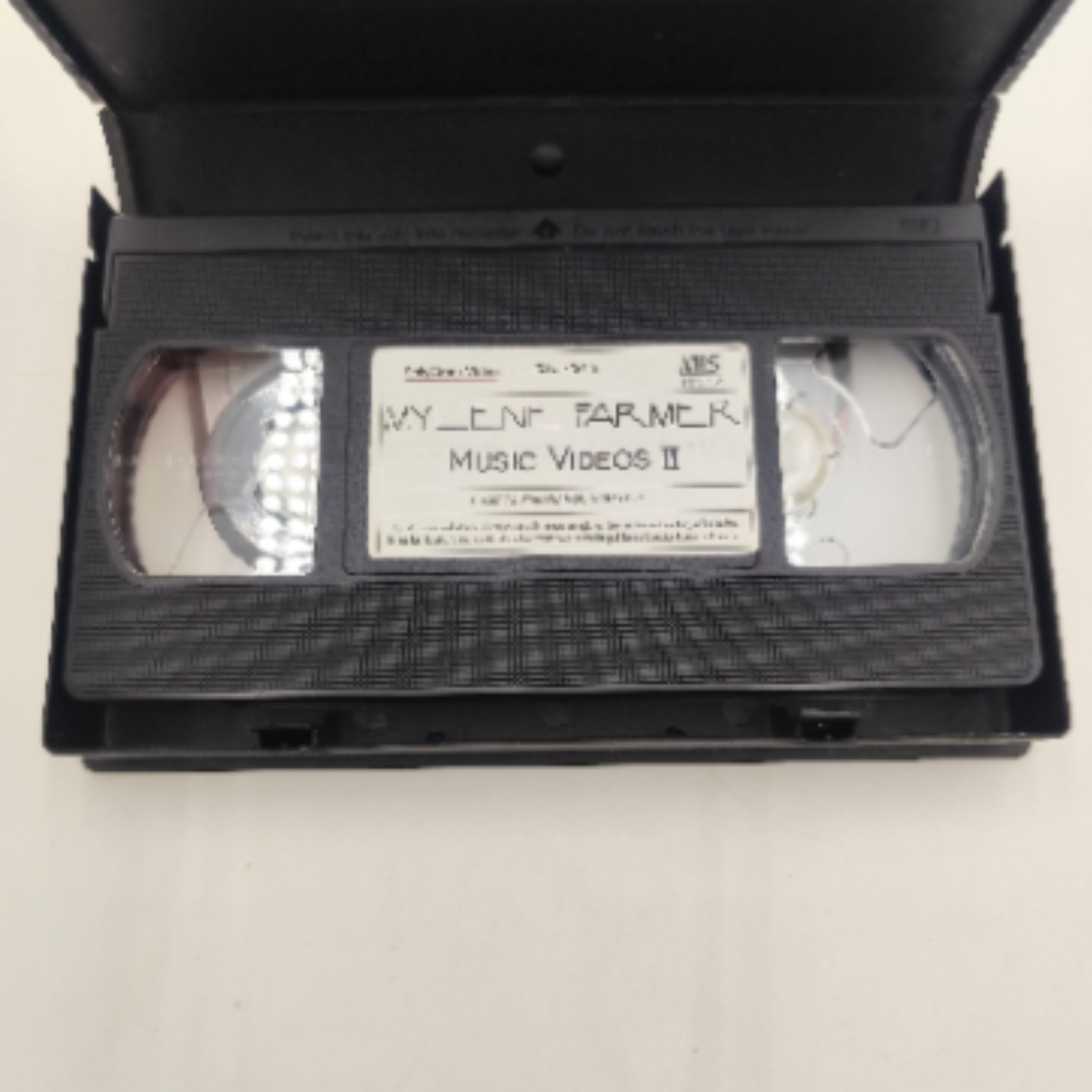 Voir photo 10 de Lot de 4 cassettes Mylène Farmer Lot de 4 cassettes Mylène Farmer état correct reconditionné photo 10