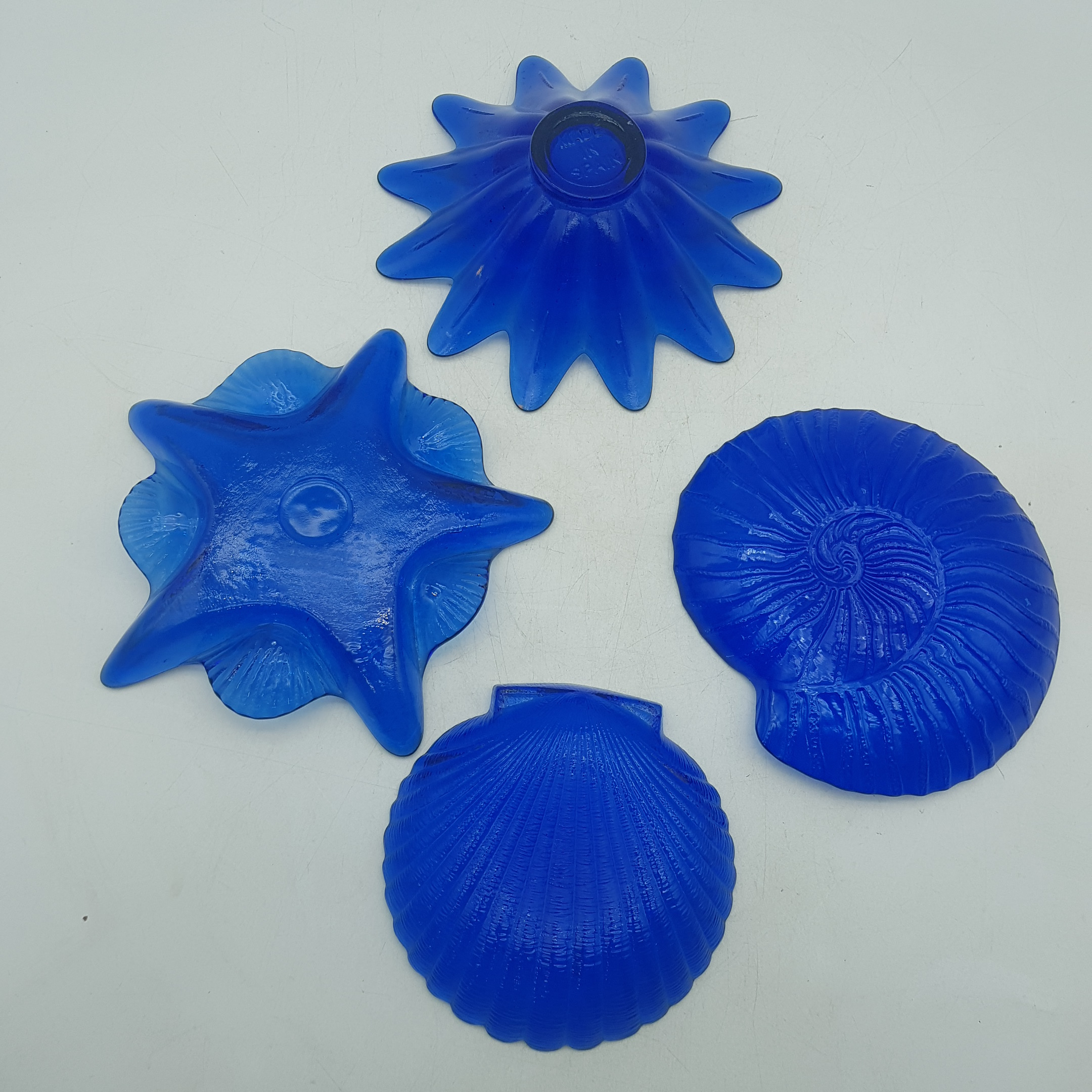 Voir photo 5 de Lot de 4 coupelles / vide-poche bleu cobalt — thème marin Lot de 4 coupelles / vide-poche bleu cobalt — thème marin reconditionné photo 5