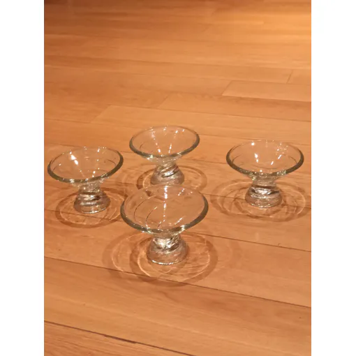 Lot De 4 Coupes À Glace Carte D'or En Verre Assez Lourd Bon état reconditionné disponible sur Rakuten