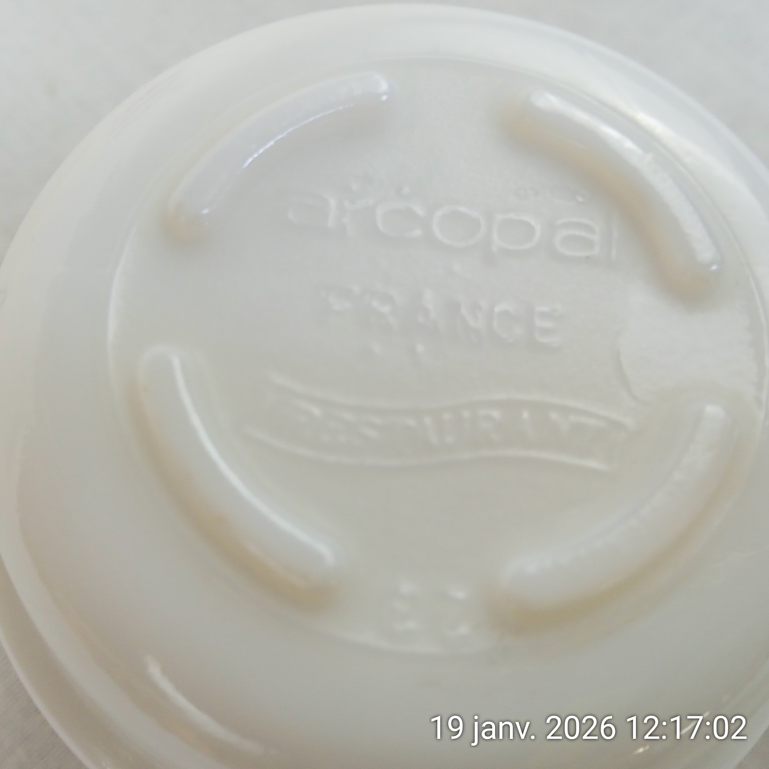 Voir photo 2 de Lot de 4 tasses CAFÉ en verre opale Arcopal France Lot de 4 tasses CAFÉ en verre opale Arcopal France Très bon état reconditionné photo 2