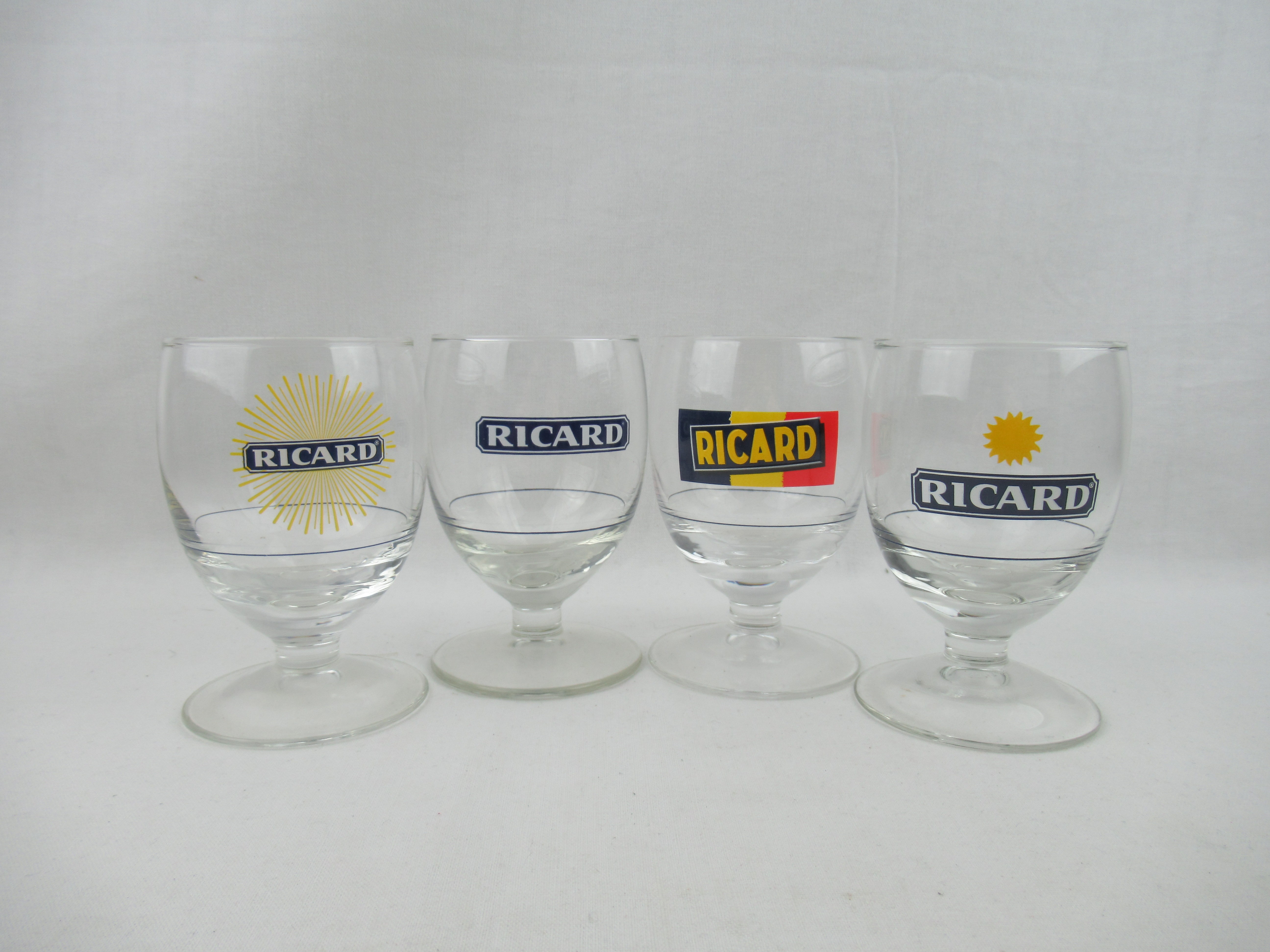 Voir photo 2 de Lot de 4 verres RICARD en bon état Lot de 4 verres RICARD en bon état Bon état reconditionné photo 2