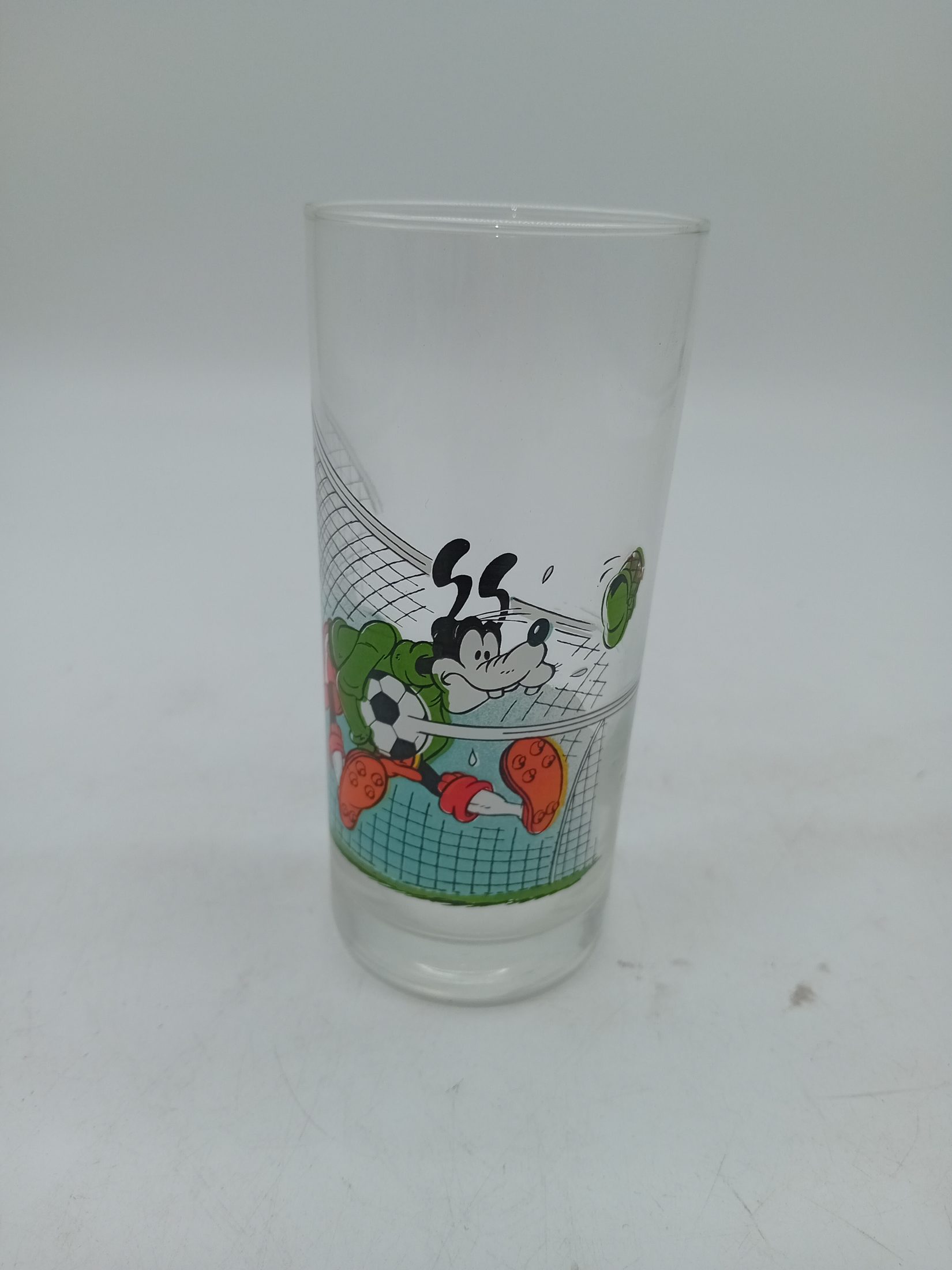 Voir photo 5 de Lot De 4 Verres Vintage Disney Dingo Sport (O367) Lot De 4 Verres Vintage Disney Dingo Sport (O367) Très bon état reconditionné photo 5
