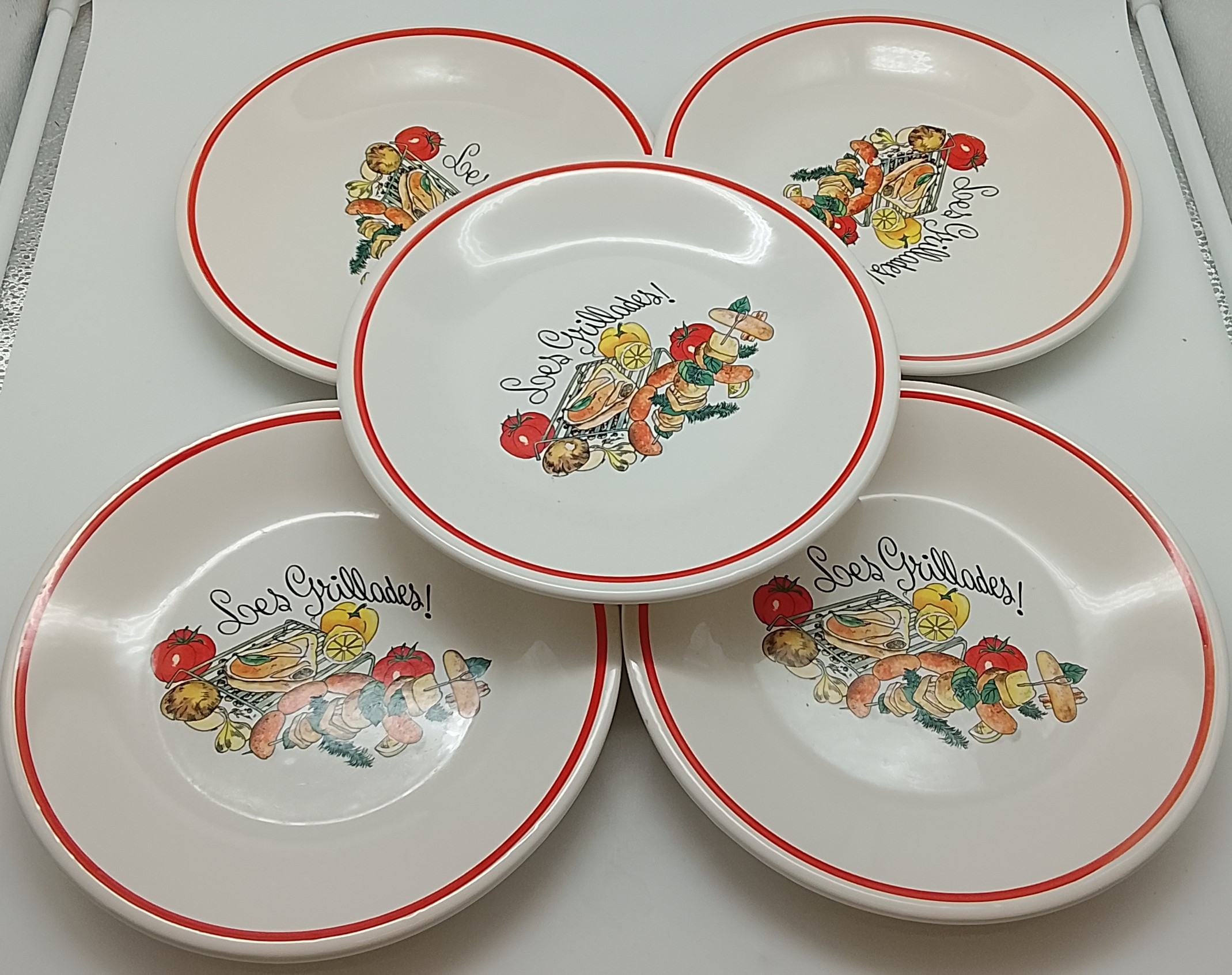 Voir photo 5 de Lot de 5 assiettes en faïence italienne " Les Grillades " Lot de 5 assiettes en faïence italienne " Les Grillades " reconditionné photo 5