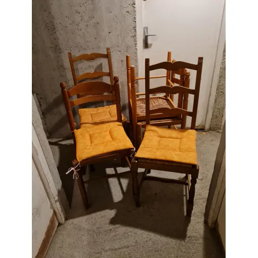 Lot De 5 Chaises _ Vintage Style Rustique _ Bois Massif Bon état reconditionné disponible sur Rakuten