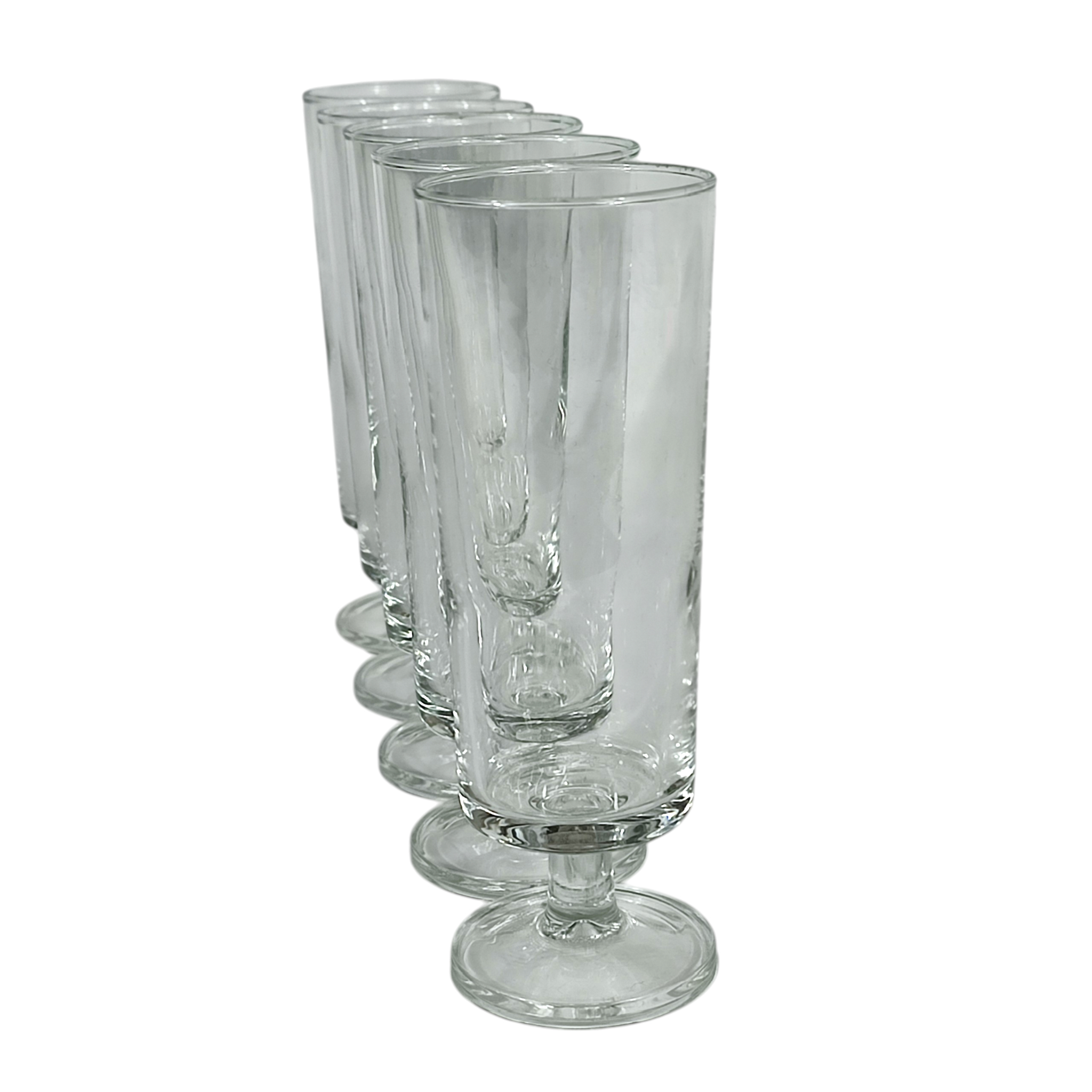 Lot de 5 flûtes à champagne Luminarc modèle Suède Bon état - 13,30 € Lot de 5 flûtes à champagne Luminarc modèle Suède Bon état reconditionné disponible sur Label Emmaüs