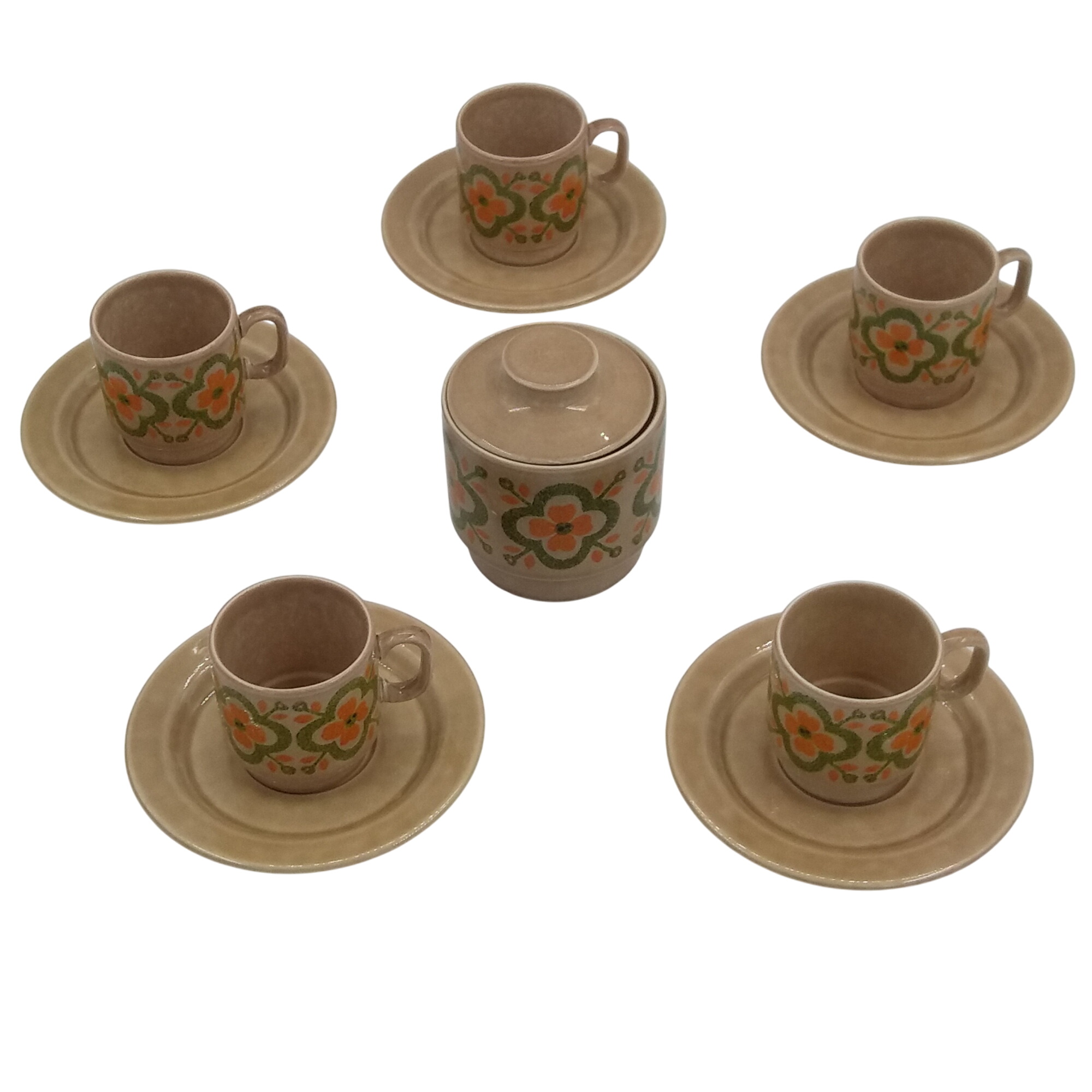 Acheter Lot de 5 tasses à café avec son sucrier vintage 60’. Estampillés au dos. Très bon état - 29,00 € Lot de 5 tasses à café avec son sucrier vintage 60’. Estampillés au dos. Très bon état reconditionné disponible sur Label Emmaüs