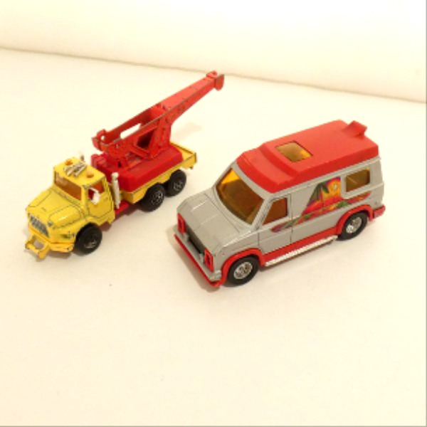 Voir photo 4 de Lot de 5 véhicules Majorette 1/36 et 1/60 Lot de 5 véhicules Majorette 1/36 et 1/60 reconditionné photo 4