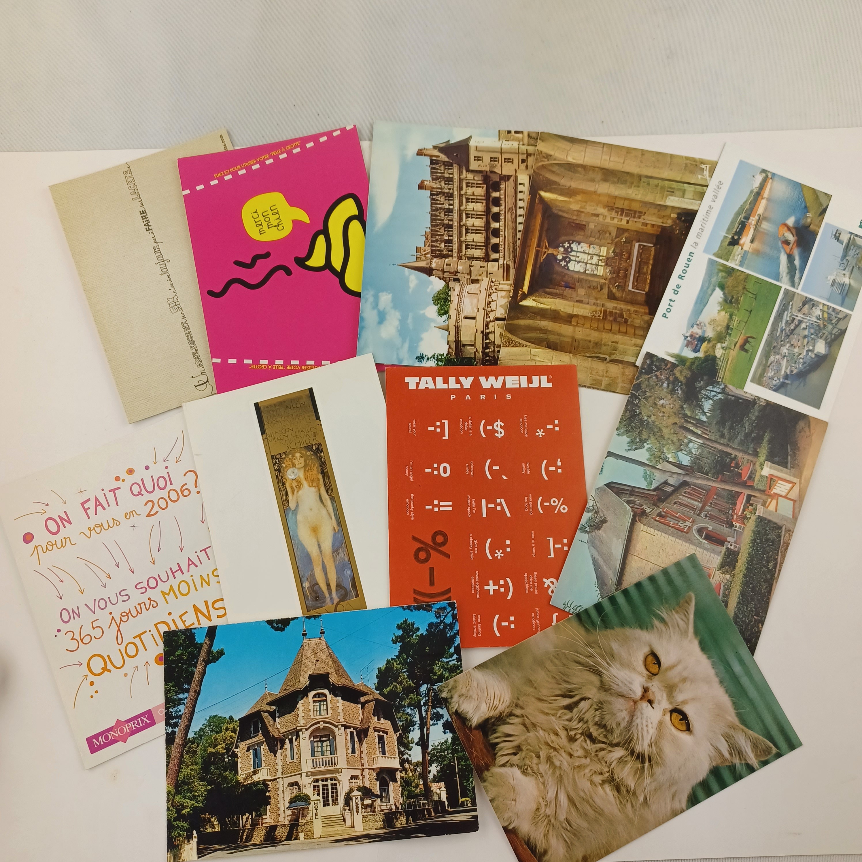 Voir photo 3 de Lot de 50 cartes postales (mélange de banales et de plus rares) Lot de 50 cartes postales (mélange de banales et de plus rares) Très bon état reconditionné photo 3