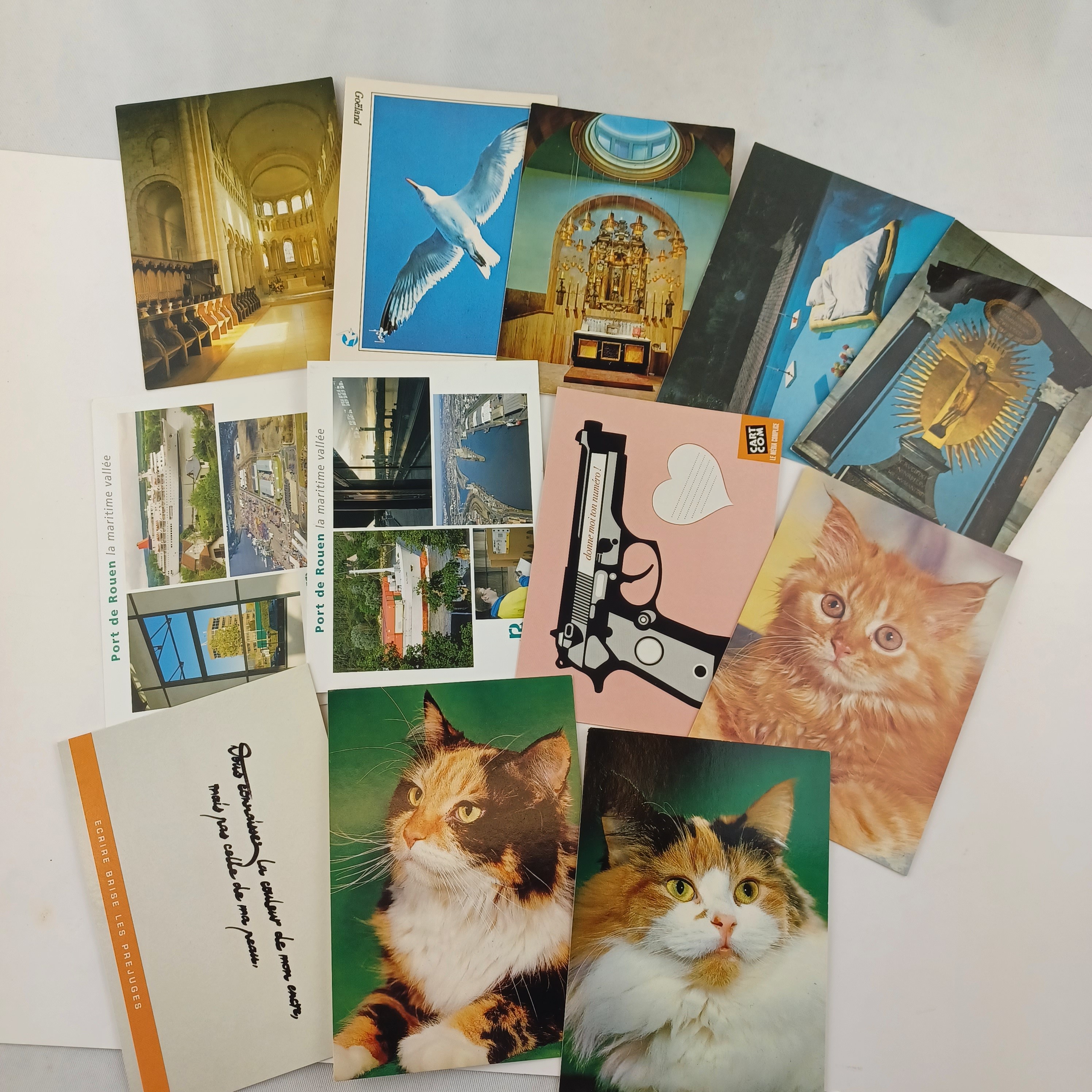 Voir photo 5 de Lot de 50 cartes postales (mélange de banales et de plus rares) Lot de 50 cartes postales (mélange de banales et de plus rares) Très bon état reconditionné photo 5