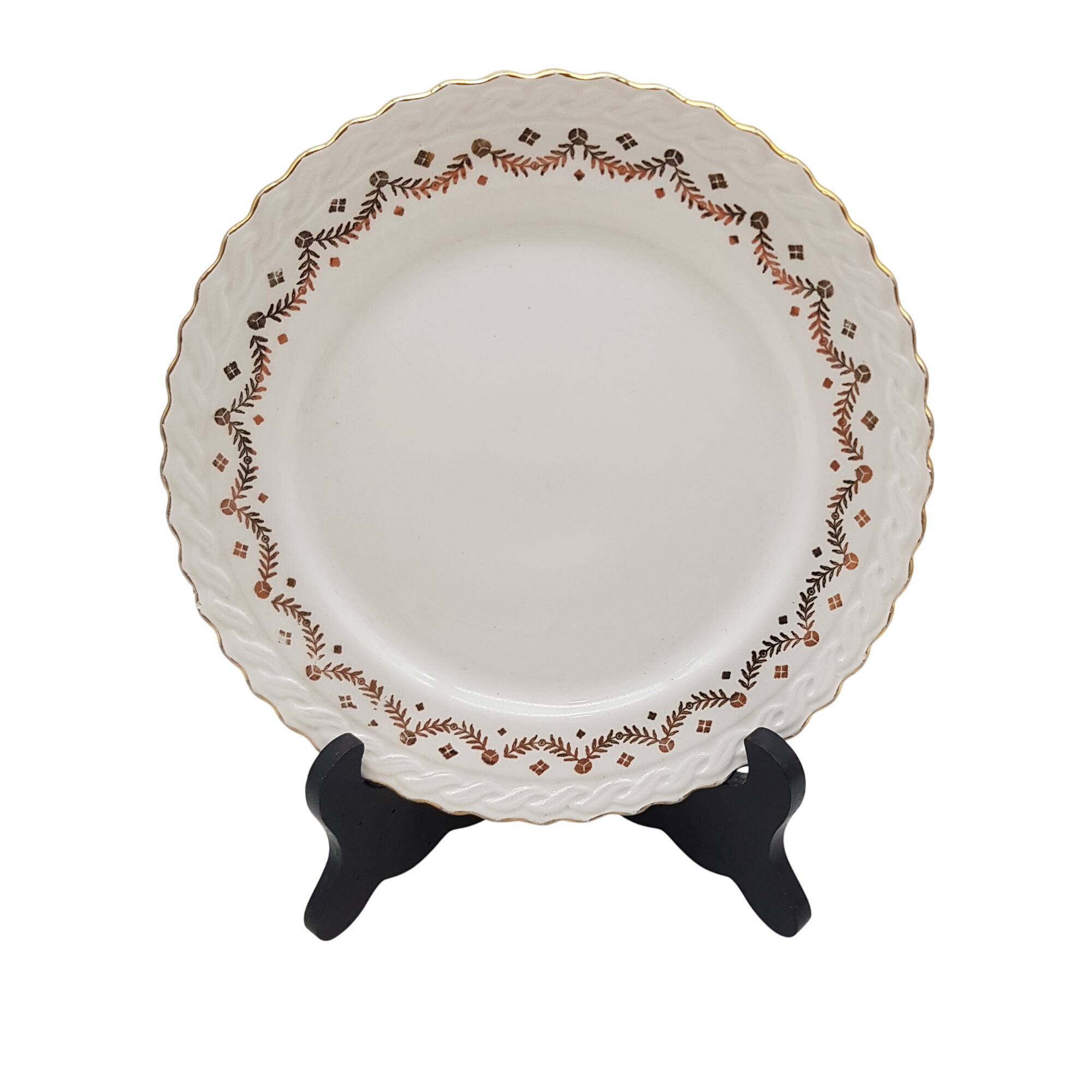 Acheter Lot de 6 assiettes à dessert L'Amandinoise en porcelaine. - 10,00 € Lot de 6 assiettes à dessert L'Amandinoise en porcelaine. reconditionné disponible sur Label Emmaüs