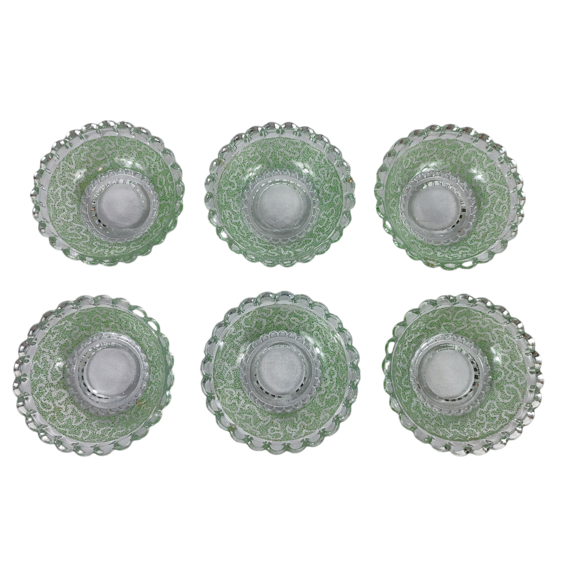 Lot de 6 coupes à fruits ou glaces vintage Très bon état - 12,00 € Lot de 6 coupes à fruits ou glaces vintage Très bon état reconditionné disponible sur Label Emmaüs
