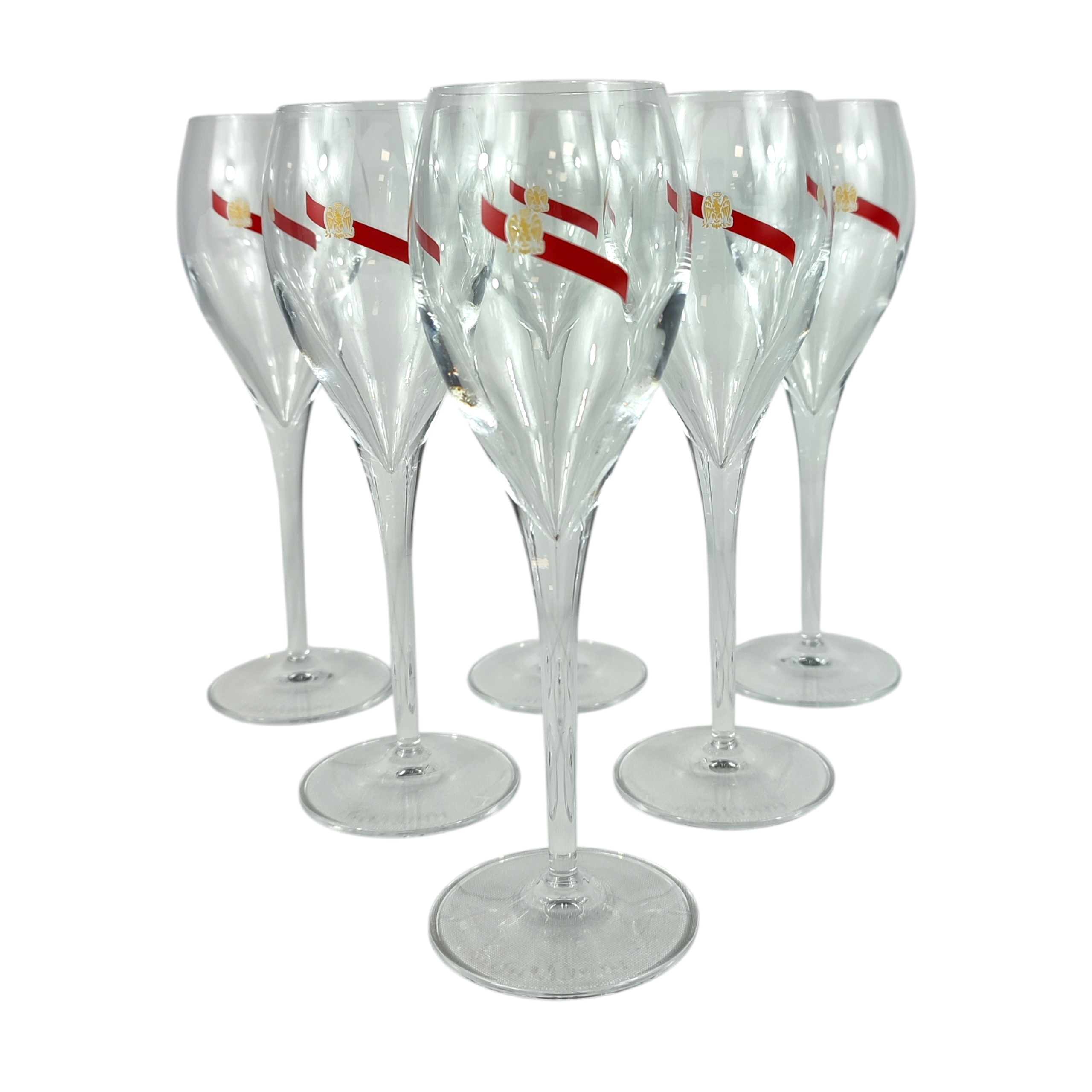 Lot de 6 flûtes à Champagne GH Mumm - modèle Rubis Bon état - 12,50 € Lot de 6 flûtes à Champagne GH Mumm - modèle Rubis Bon état reconditionné disponible sur Label Emmaüs