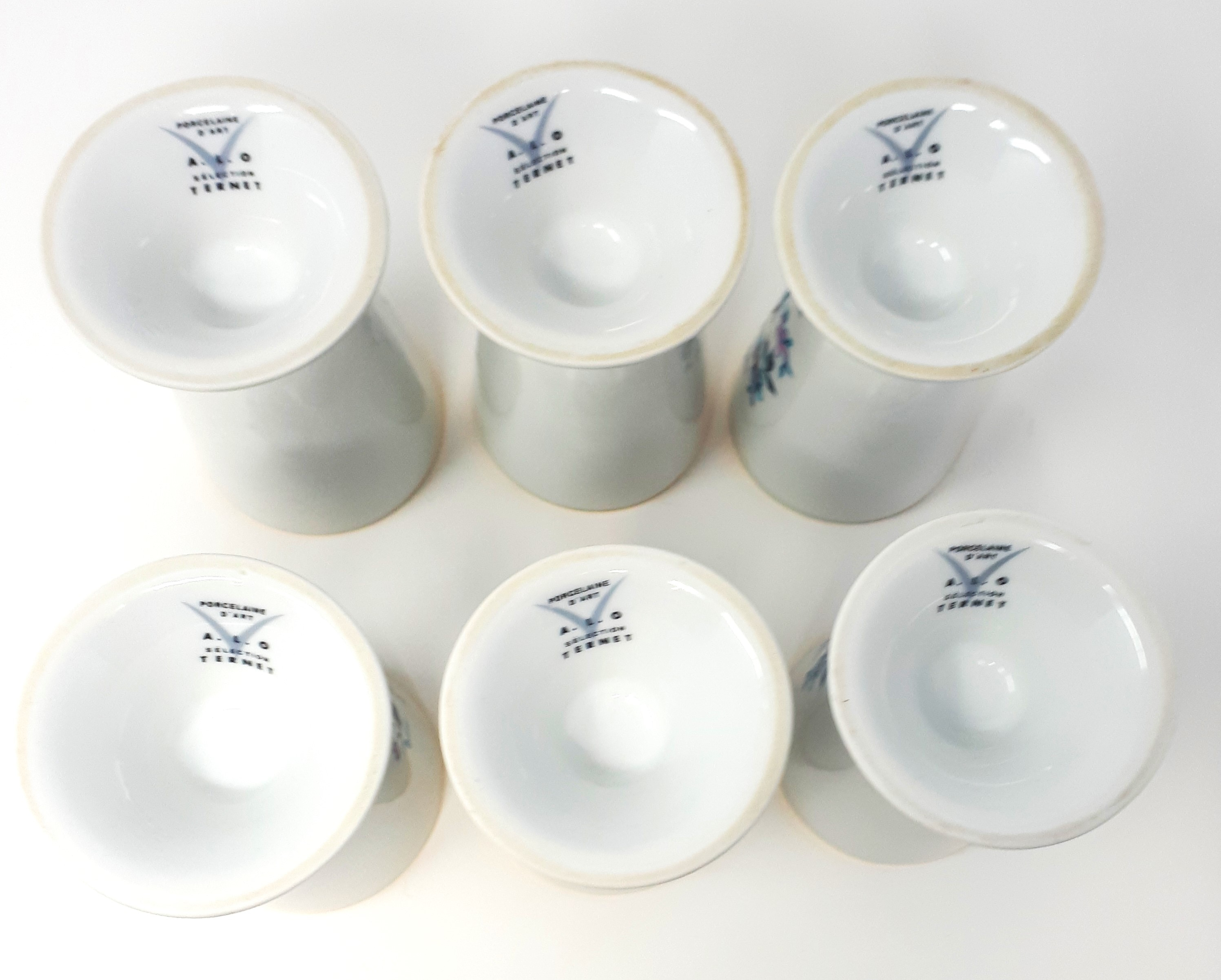 Voir photo 5 de Lot de 6 mazagrans porcelaine d'art - A.L.O sélection Ternet Lot de 6 mazagrans porcelaine d'art - A.L.O sélection Ternet État correct reconditionné photo 5