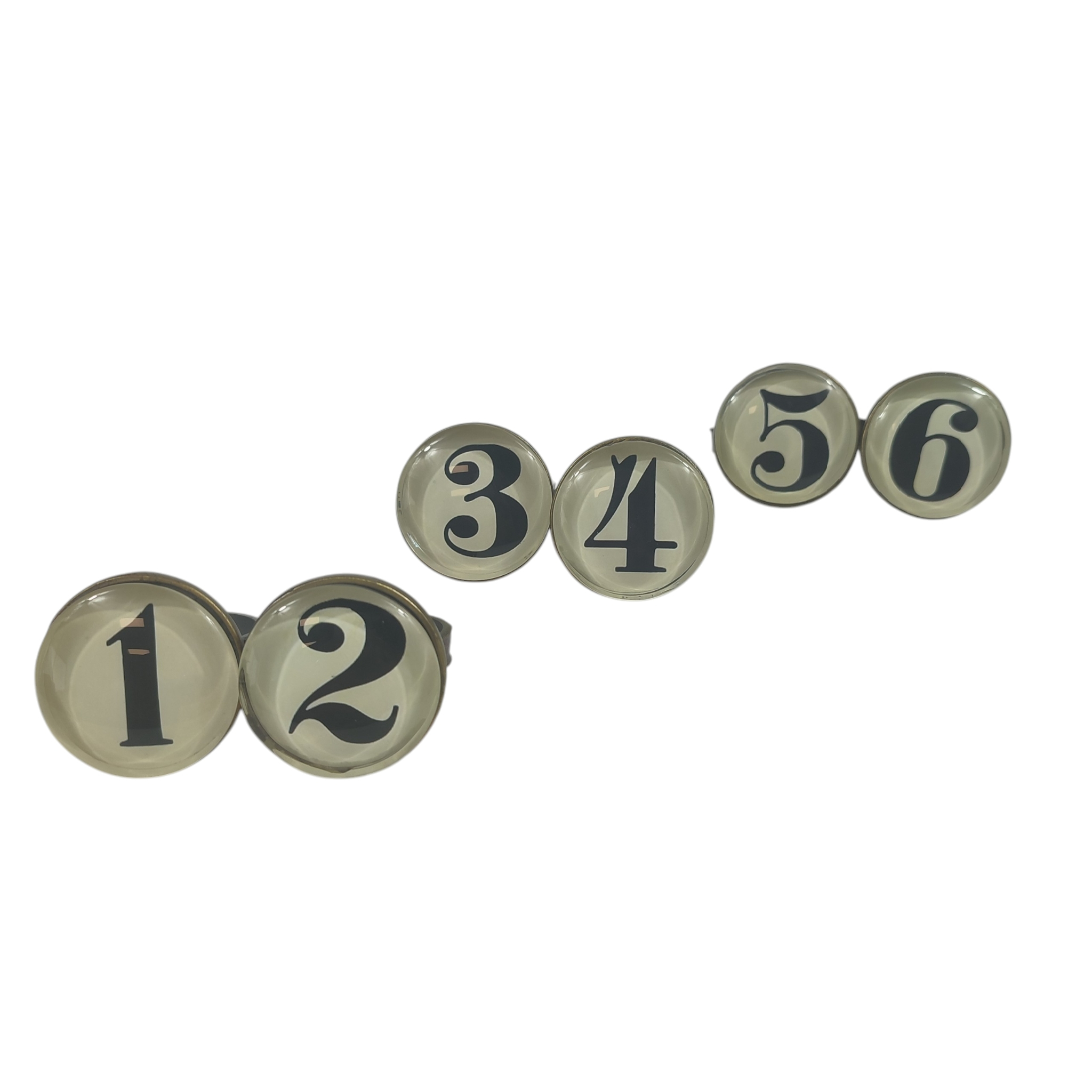 Acheter Lot de 6 ronds de serviette numérotés Bon état - 18,00 € Lot de 6 ronds de serviette numérotés Bon état reconditionné disponible sur Label Emmaüs