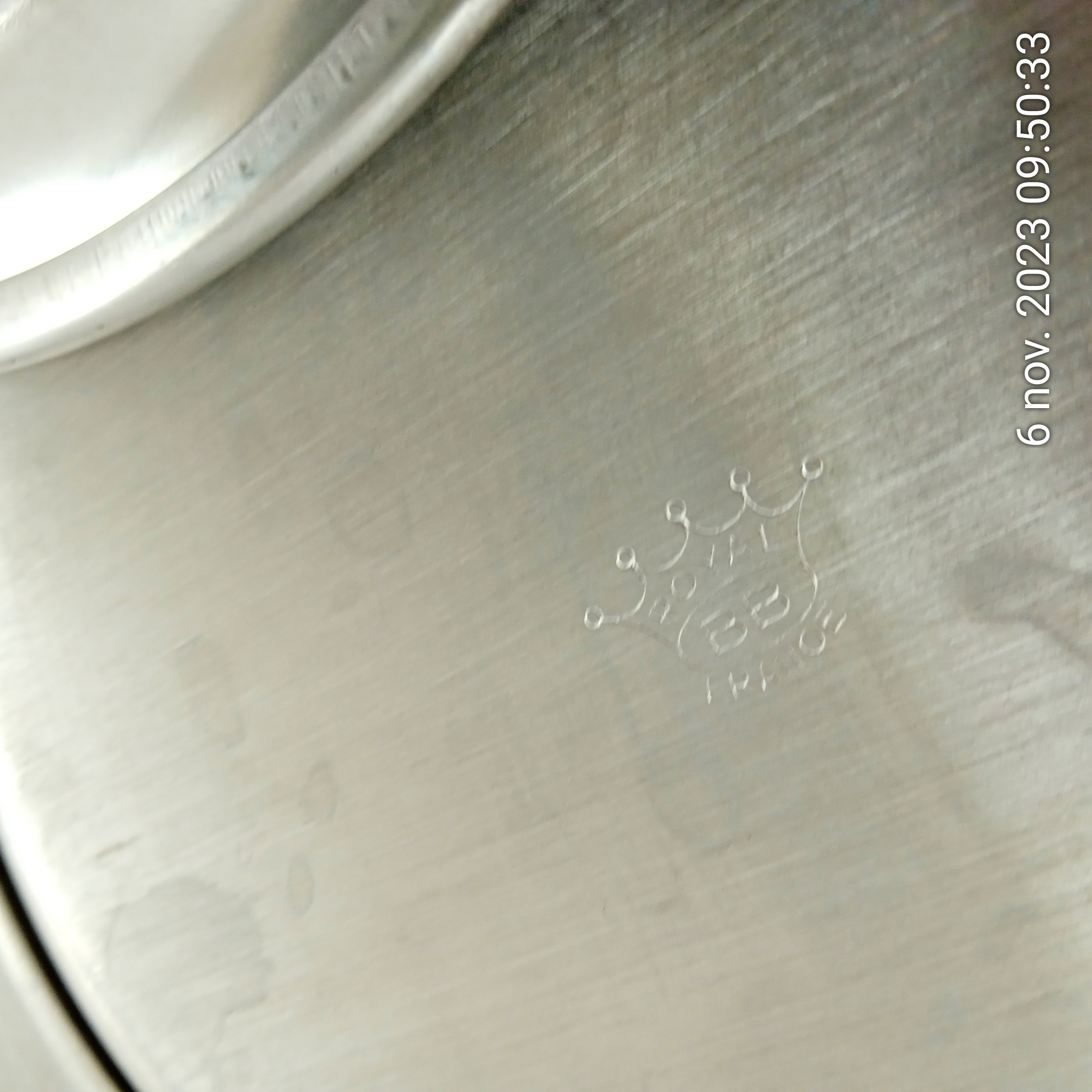 Voir photo 4 de Lot de 6 sous verres/tasses inox argent Royal B B France Bouillet Bourdelle Lot de 6 sous verres/tasses inox argent Royal B B France Bouillet Bourdelle Bon état reconditionné photo 4