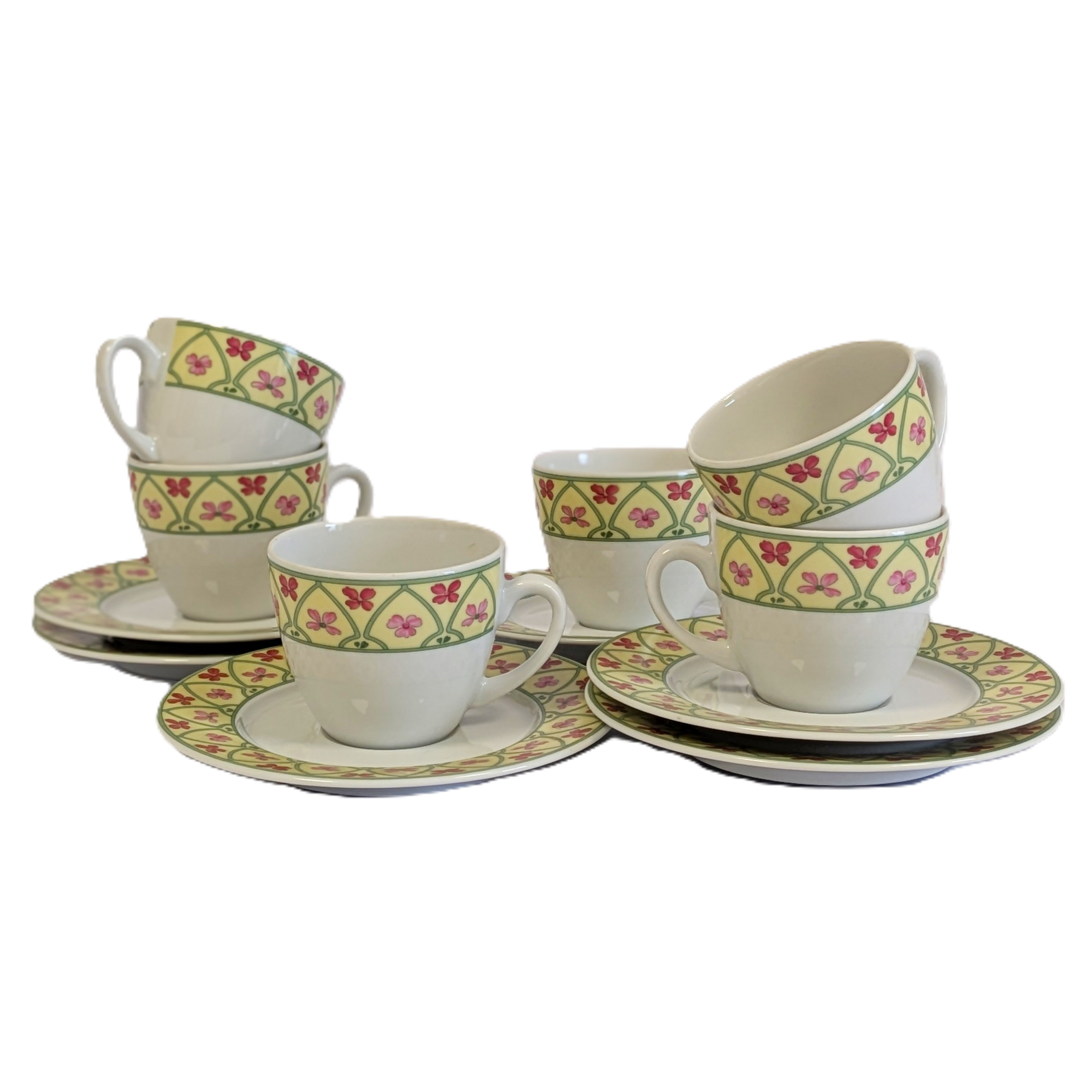 Voir photo 5 de Lot de 6 tasses à café vintage avec soucoupes - Porcelaine fine Séville. Lot de 6 tasses à café vintage avec soucoupes - Porcelaine fine Séville. Parfait état reconditionné photo 5