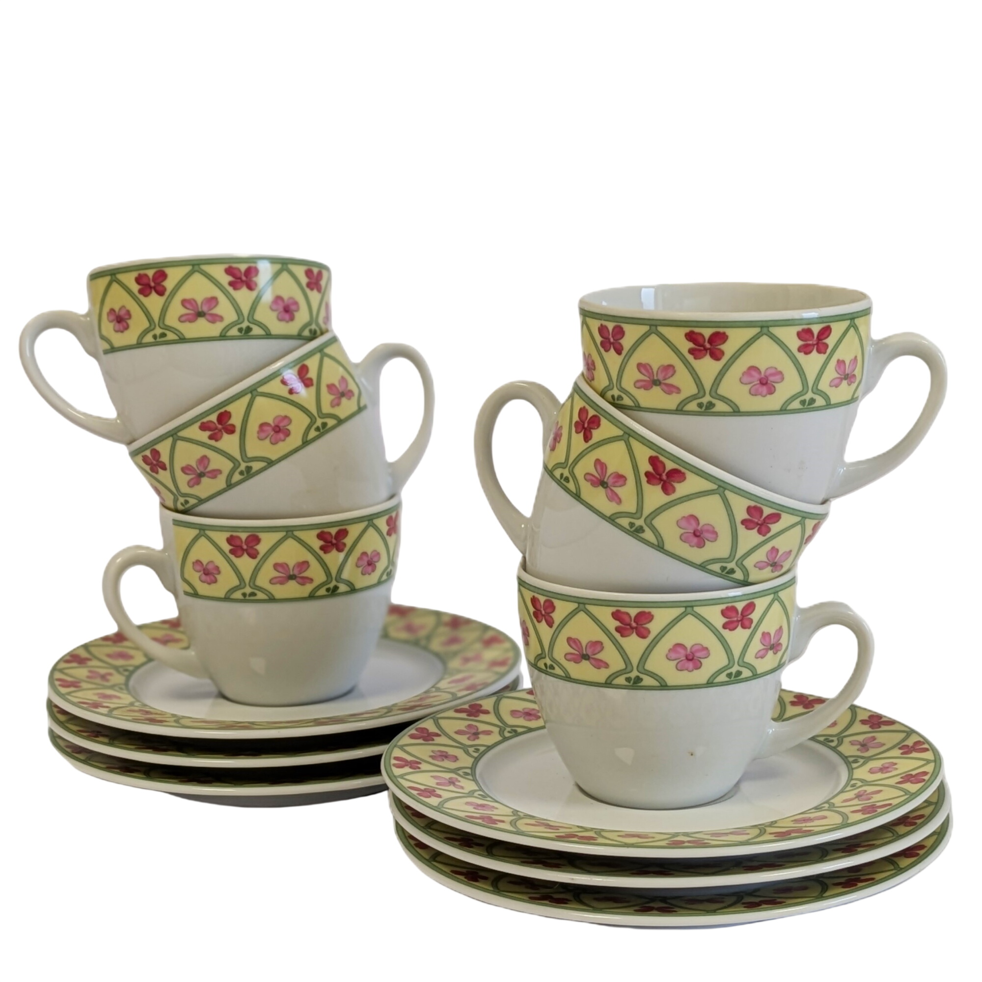 Acheter Lot de 6 tasses à café vintage avec soucoupes - Porcelaine fine Séville. Parfait état - 21,00 € Lot de 6 tasses à café vintage avec soucoupes - Porcelaine fine Séville. Parfait état reconditionné disponible sur Label Emmaüs