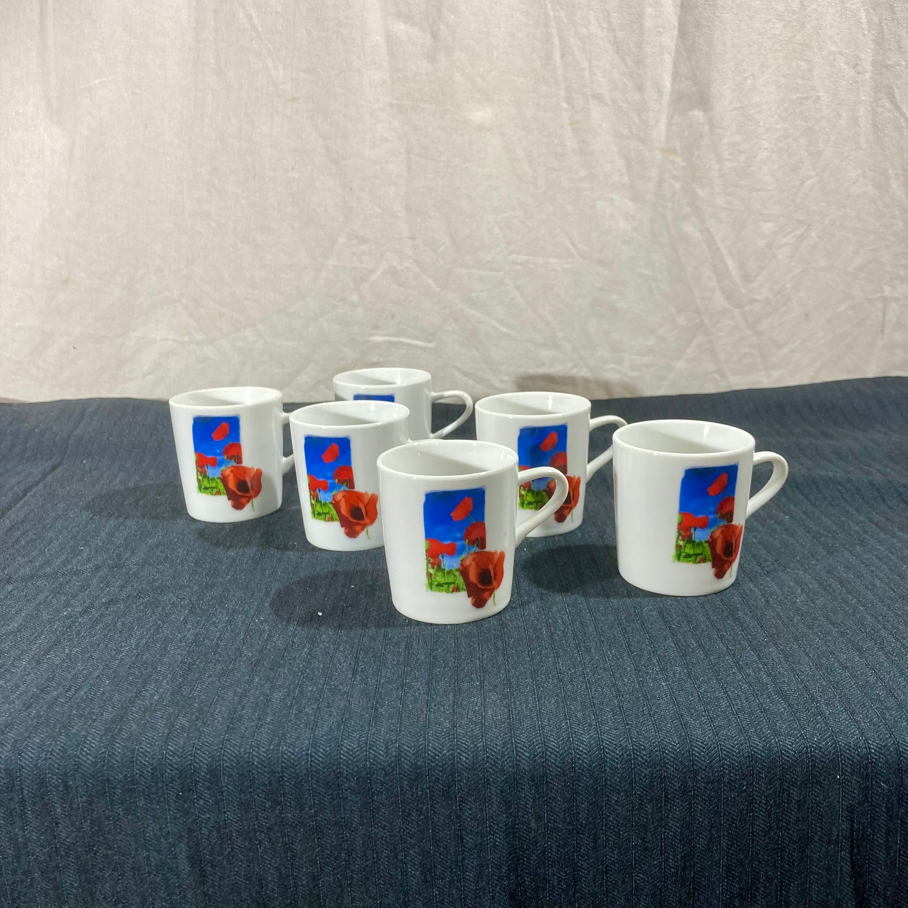 Voir photo 3 de Lot de 6 tasses à expresso vintage en porcelaine blanche Lot de 6 tasses à expresso vintage en porcelaine blanche reconditionné photo 3