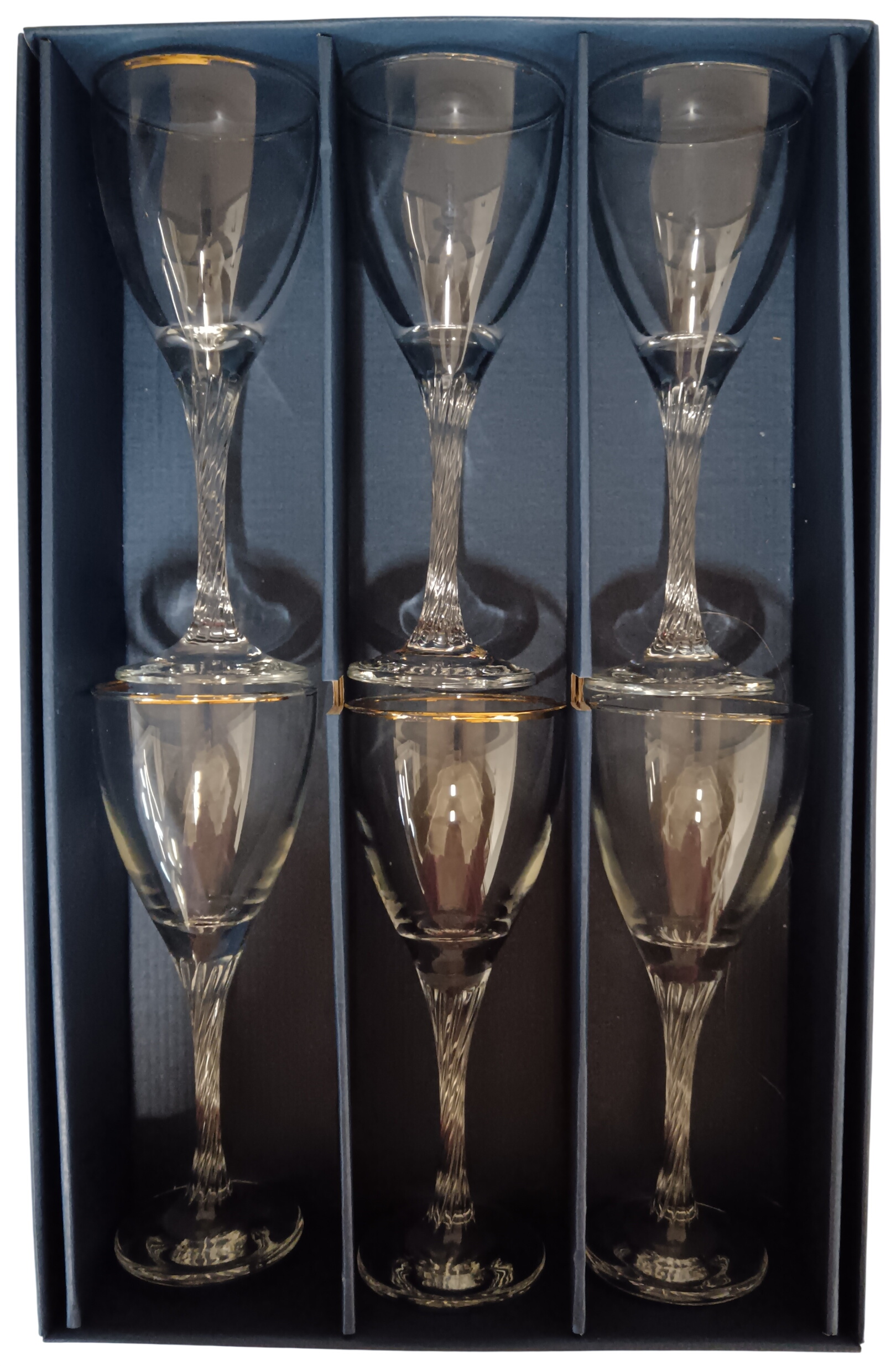 Lot de 6 verres à eau en cristal Bon état - 30,00 € Lot de 6 verres à eau en cristal Bon état reconditionné disponible sur Label Emmaüs