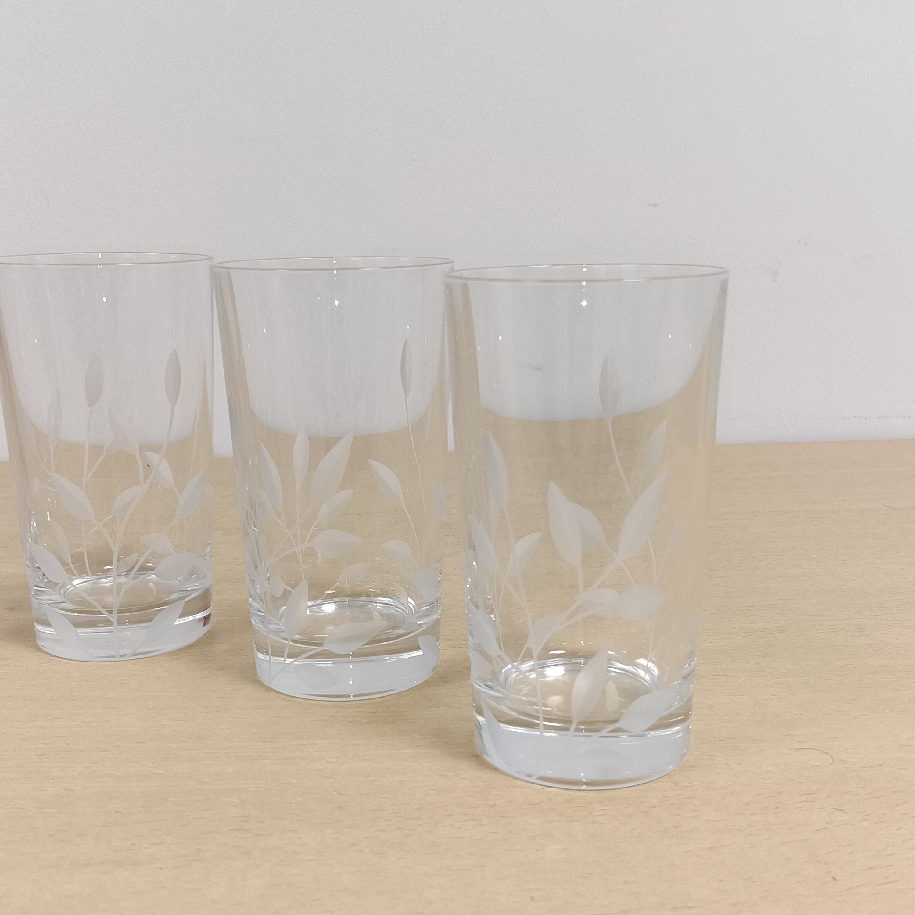 Voir photo 5 de Lot de 6 verres Cristal d'Arques Paris Natura en cristal taillé transparent vintage 13,5 cm Lot de 6 verres Cristal d'Arques Paris Natura en cristal taillé transparent vintage 13,5 cm Parfait état reconditionné photo 5