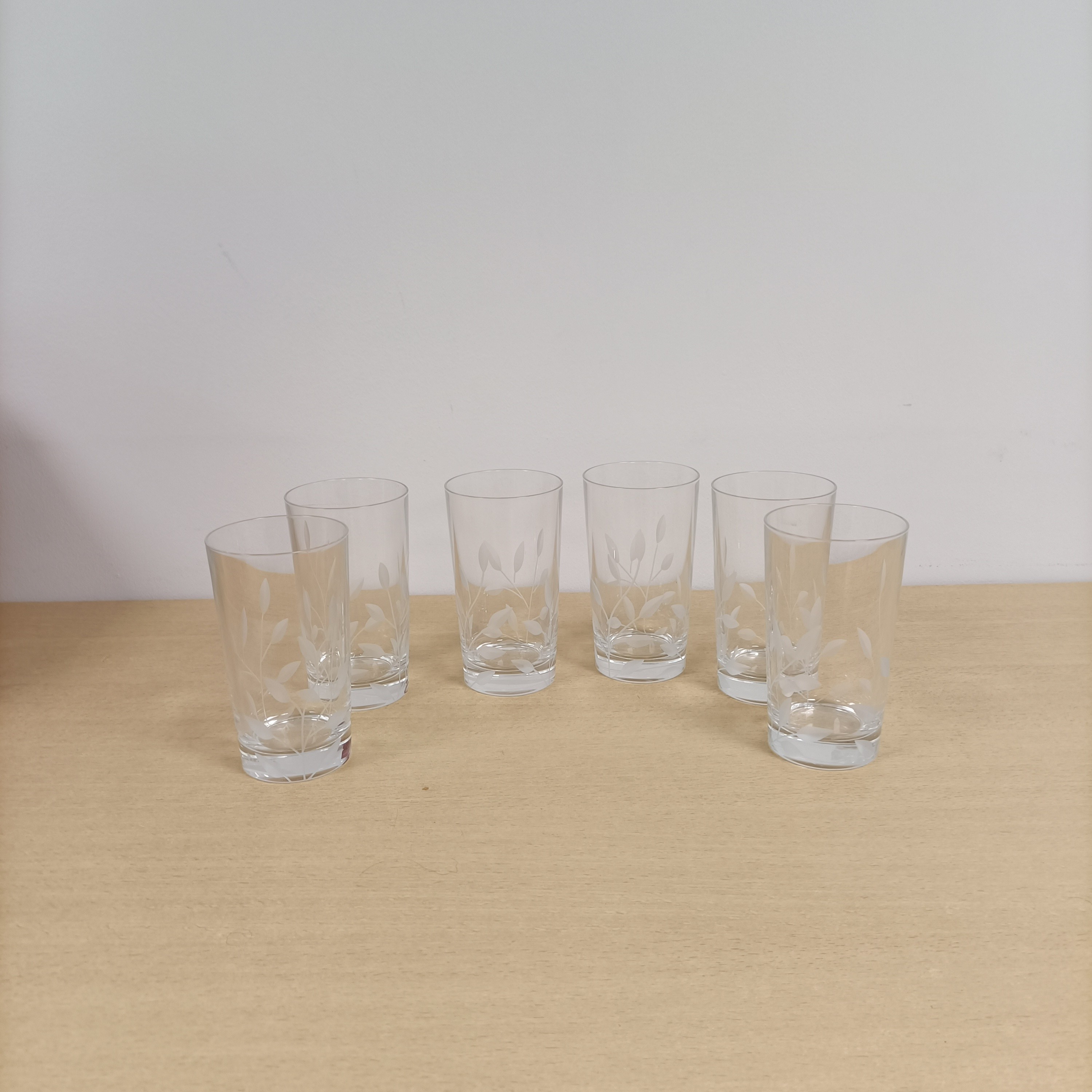 Voir photo 8 de Lot de 6 verres Cristal d'Arques Paris Natura en cristal taillé transparent vintage 13,5 cm Lot de 6 verres Cristal d'Arques Paris Natura en cristal taillé transparent vintage 13,5 cm Parfait état reconditionné photo 8