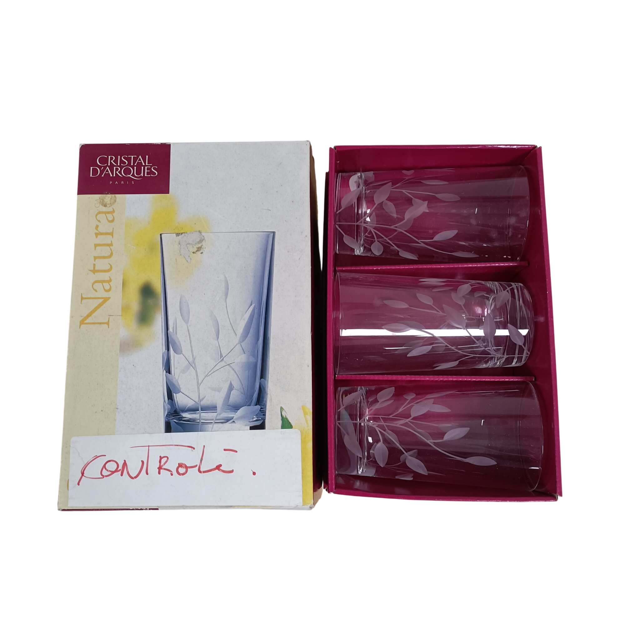 Lot de 6 verres Cristal d'Arques Paris Natura en cristal taillé transparent vintage 13,5 cm Parfait état - 12,50 € Lot de 6 verres Cristal d'Arques Paris Natura en cristal taillé transparent vintage 13,5 cm Parfait état reconditionné disponible sur Label Emmaüs