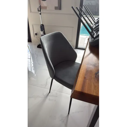 Lot De 8 Chaises En Velours Bon état reconditionné disponible sur Rakuten