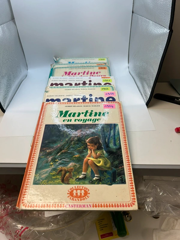 Voir photo 2 de Lot de 8 livres Martine vintage Casterman années 1950-1970 albums illustrés jeunesse collection Lot de 8 livres Martine vintage Casterman années 1950-1970 albums illustrés jeunesse collection Très bon état reconditionné photo 2