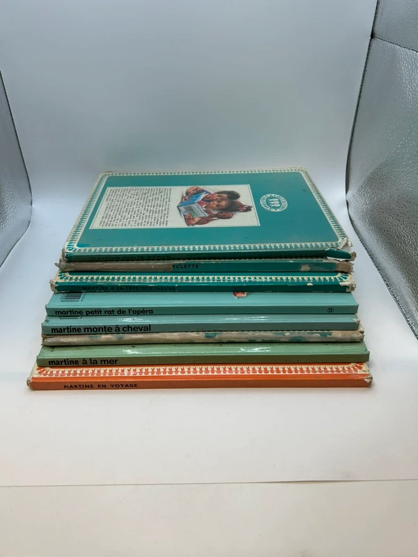 Voir photo 4 de Lot de 8 livres Martine vintage Casterman années 1950-1970 albums illustrés jeunesse collection Lot de 8 livres Martine vintage Casterman années 1950-1970 albums illustrés jeunesse collection Très bon état reconditionné photo 4