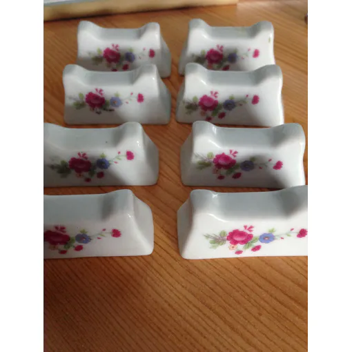 Lot De 8 Porte Couteau Fleuris occasion reconditionné disponible sur Rakuten