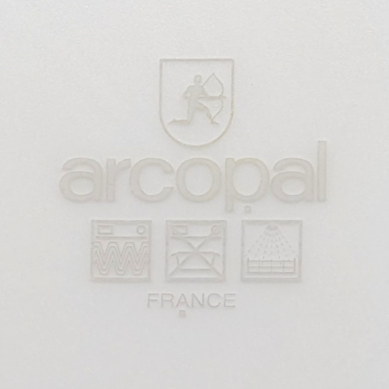 Voir photo 5 de Lot de 9 assiettes creuses Arcopal décor Poire – Ø 21,7 cm Lot de 9 assiettes creuses Arcopal décor Poire – Ø 21,7 cm État correct reconditionné photo 5