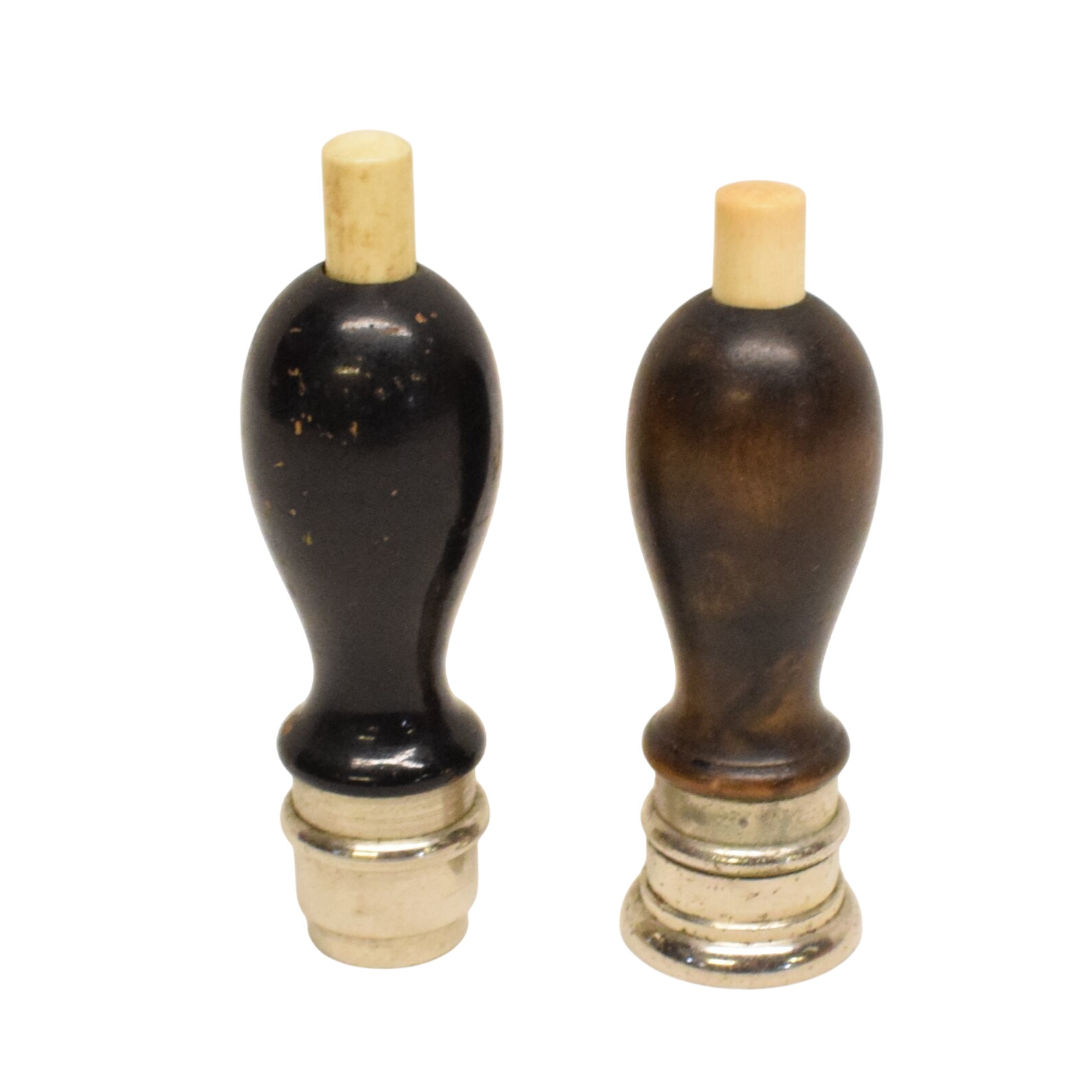 Acheter Lot de deux anciens appareils médicaux à usage manuel cacheteurs à pilules État correct - 10,00 € Lot de deux anciens appareils médicaux à usage manuel cacheteurs à pilules État correct reconditionné disponible sur Label Emmaüs
